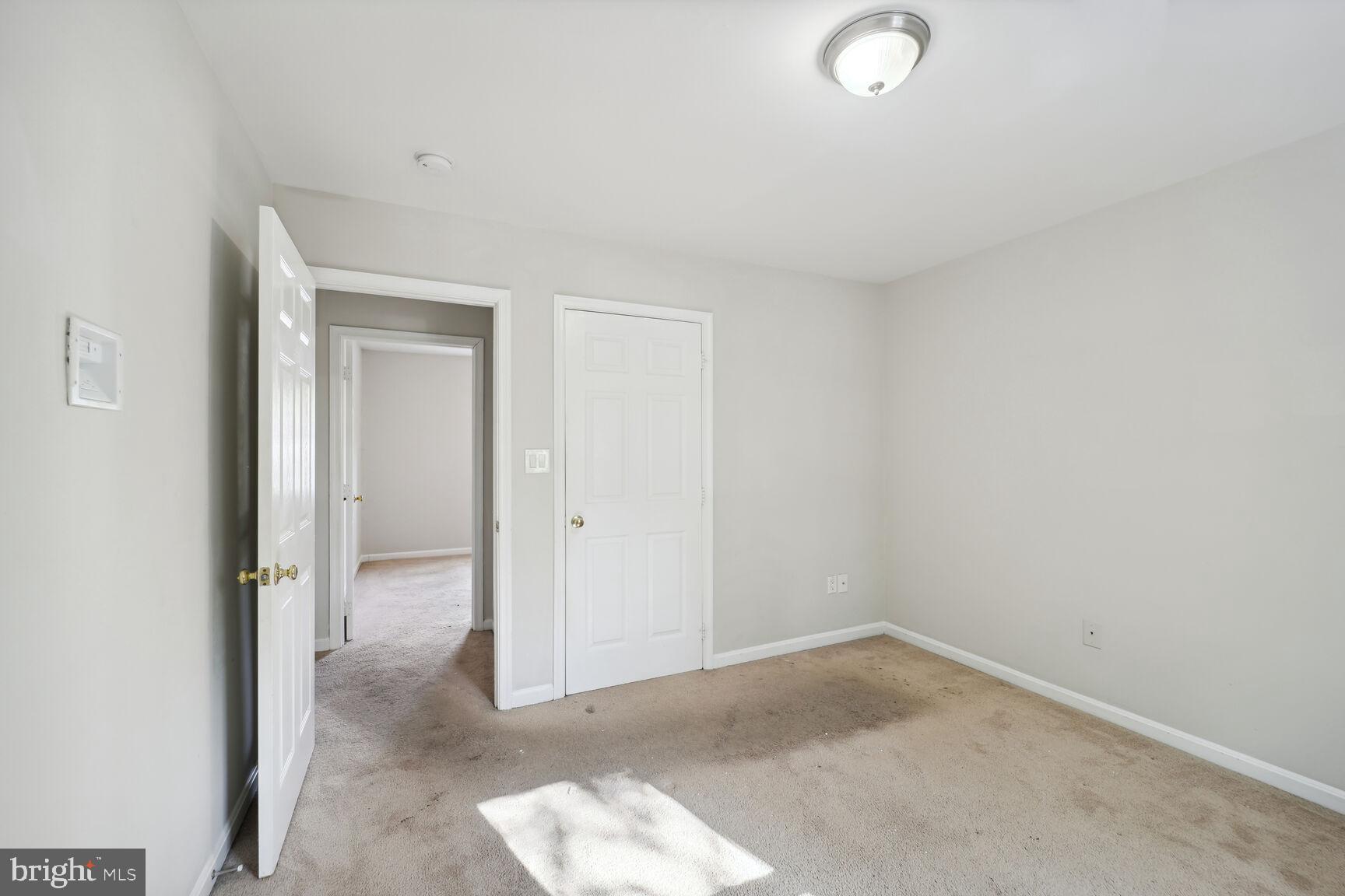 HAMPSHIRE - Residential