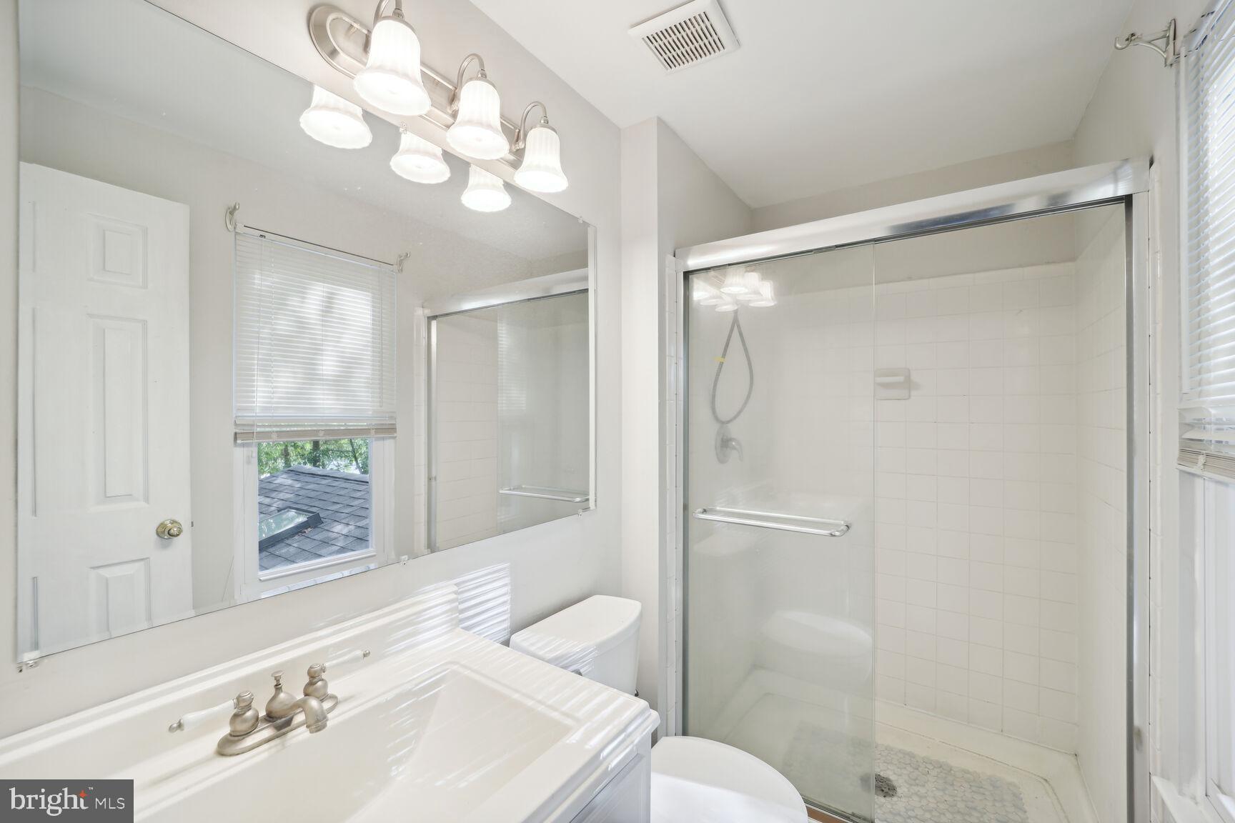 HAMPSHIRE - Residential