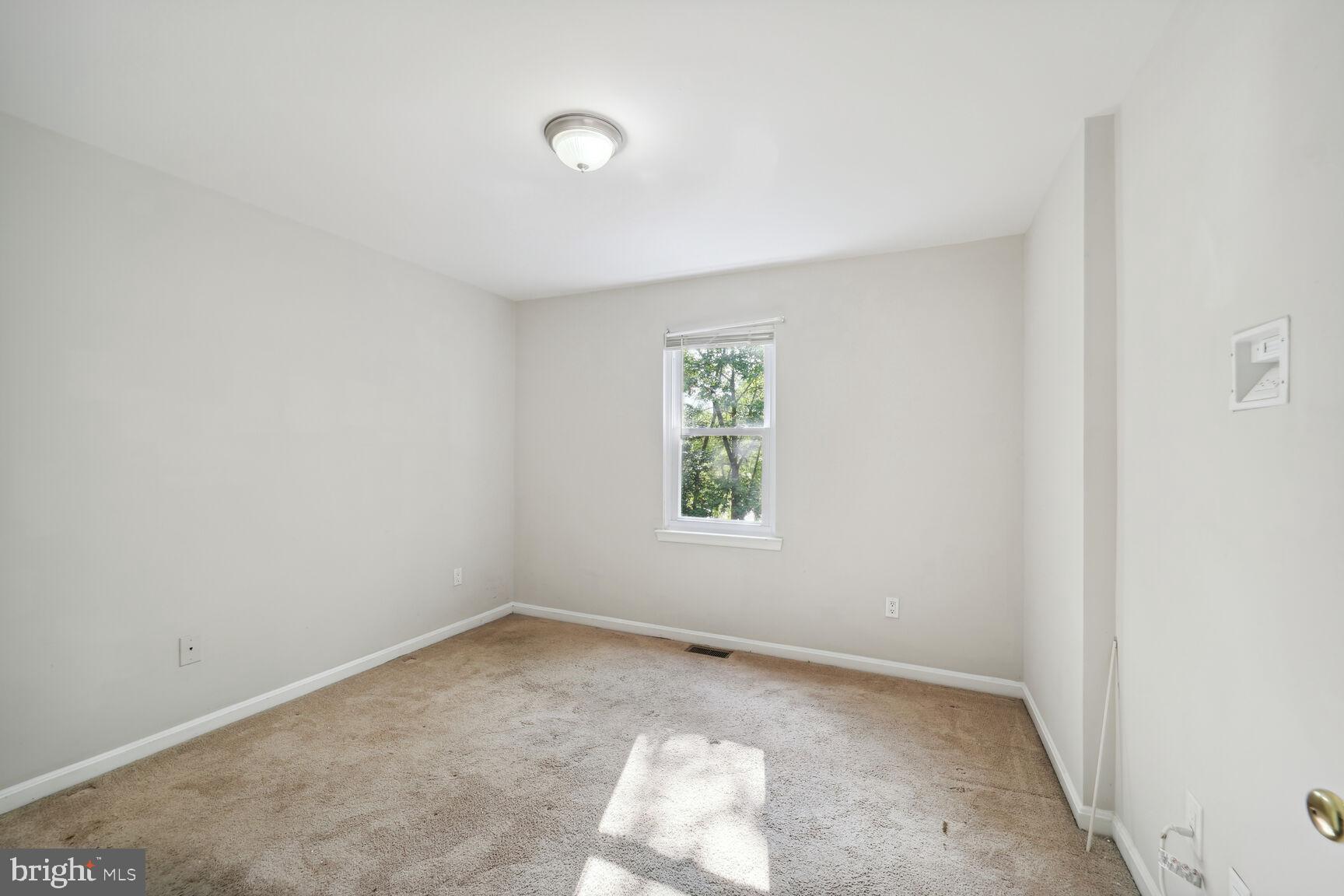 HAMPSHIRE - Residential