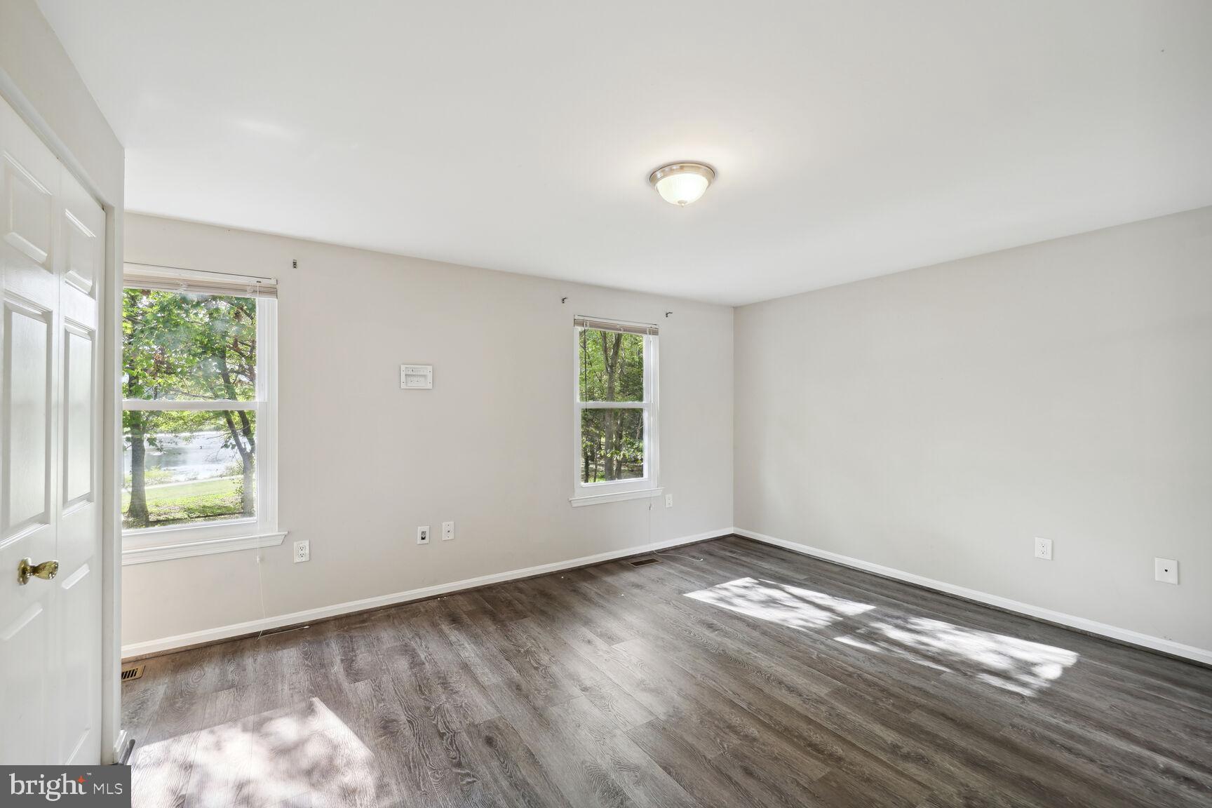 HAMPSHIRE - Residential