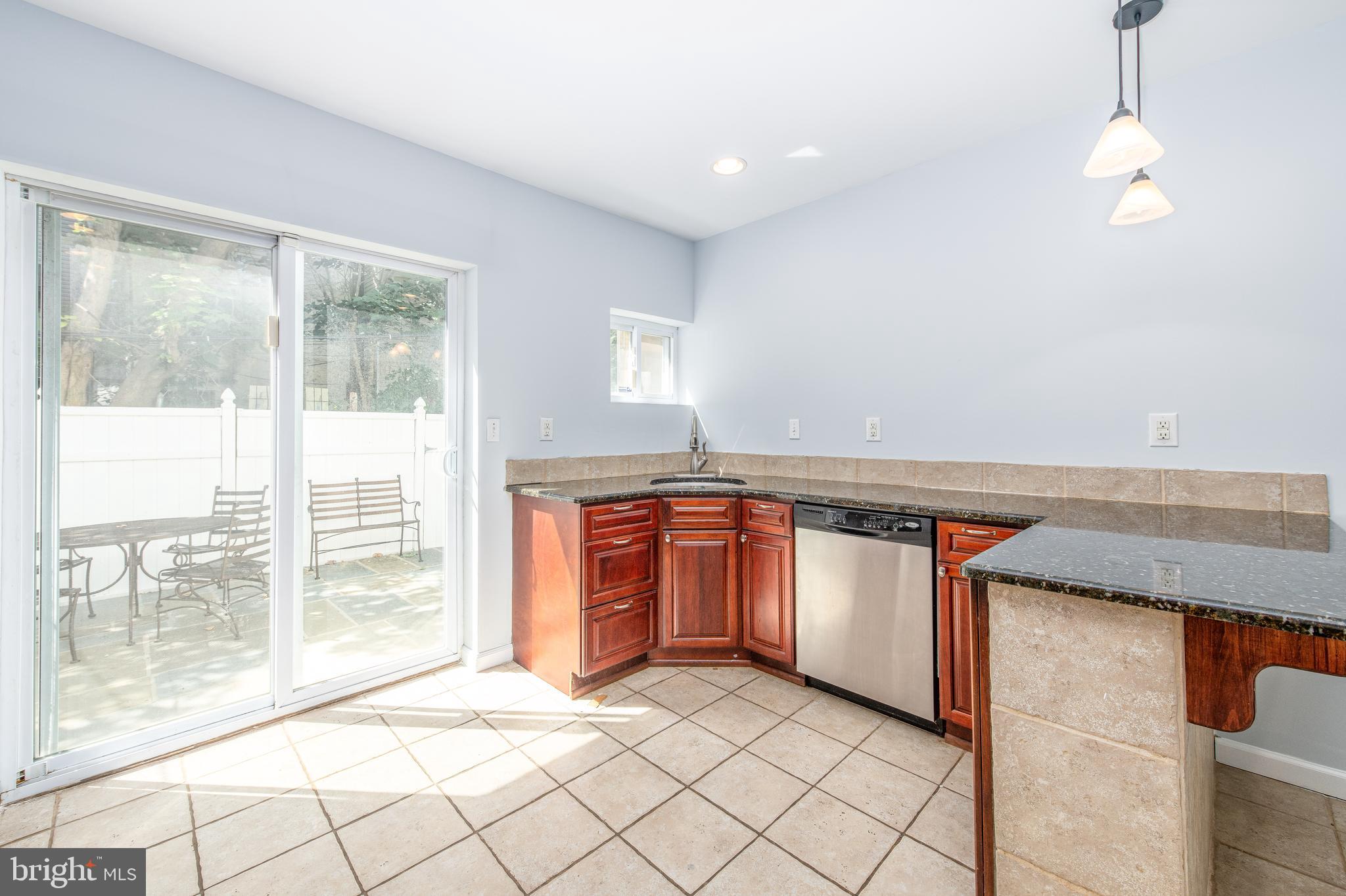 GRADUATE HOSPITAL - Residential