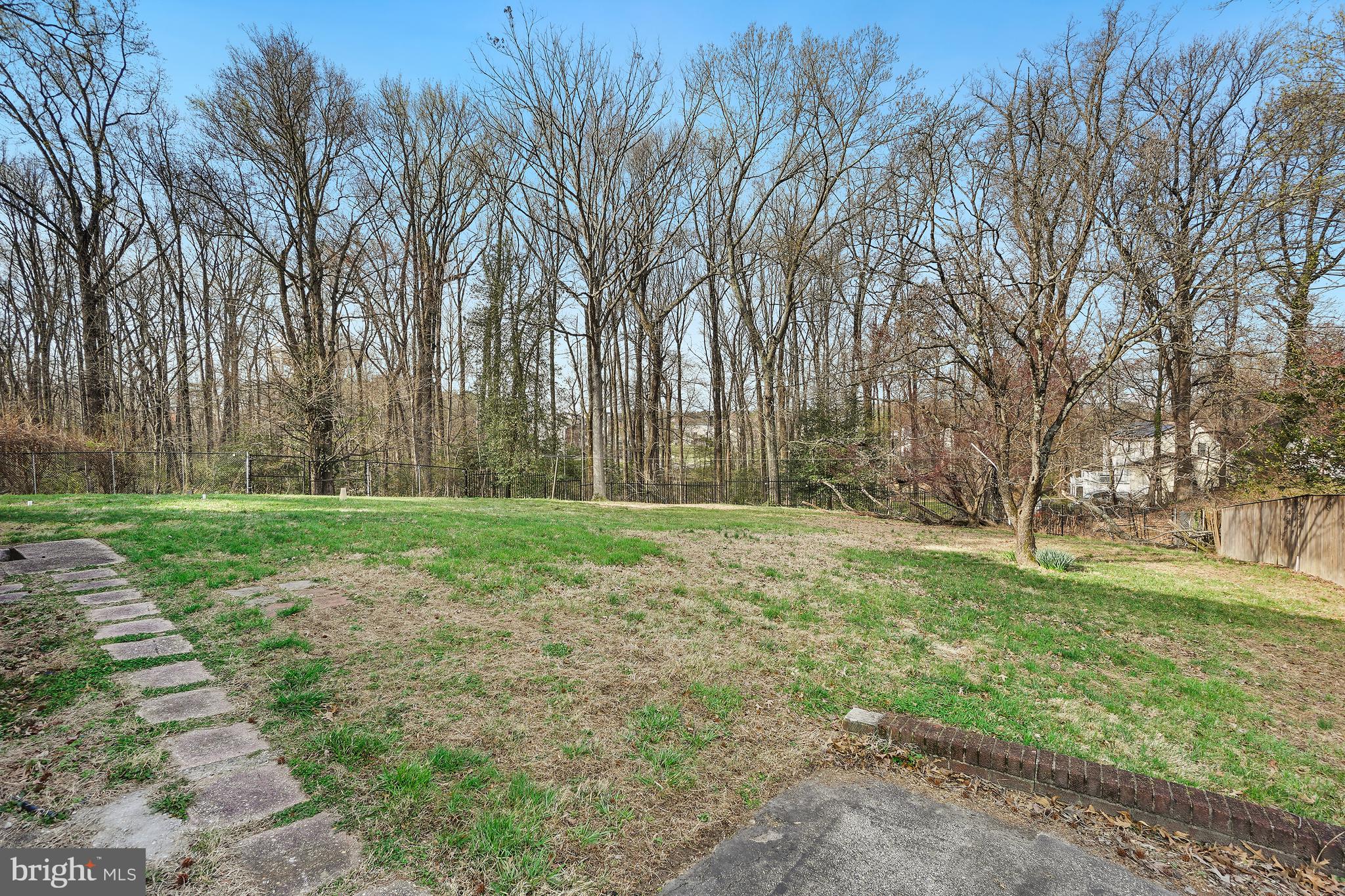 CLINTON - Residential