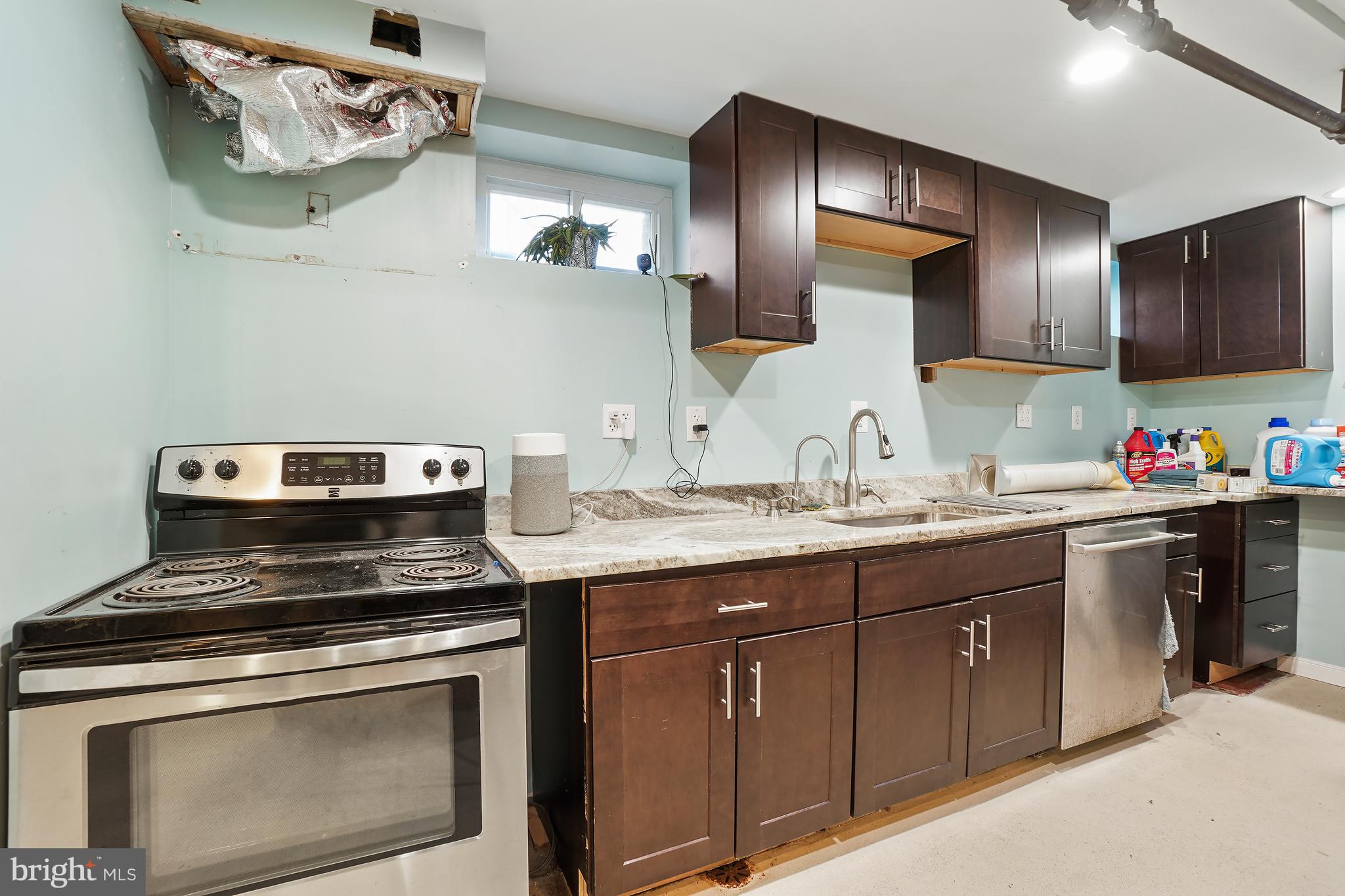 CLINTON - Residential