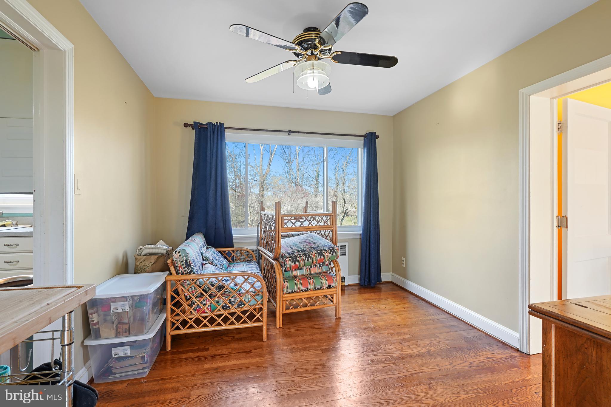 CLINTON - Residential