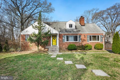 Homes For Sale - 8801 Christina Lane<br/> CLINTON, MD 20735