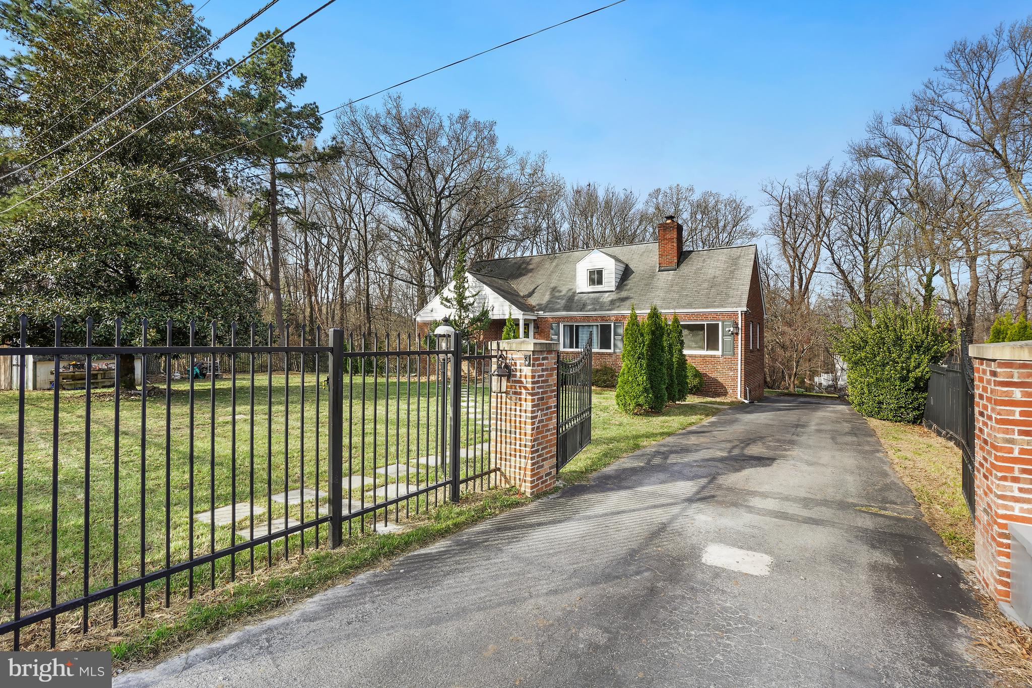 CLINTON - Residential