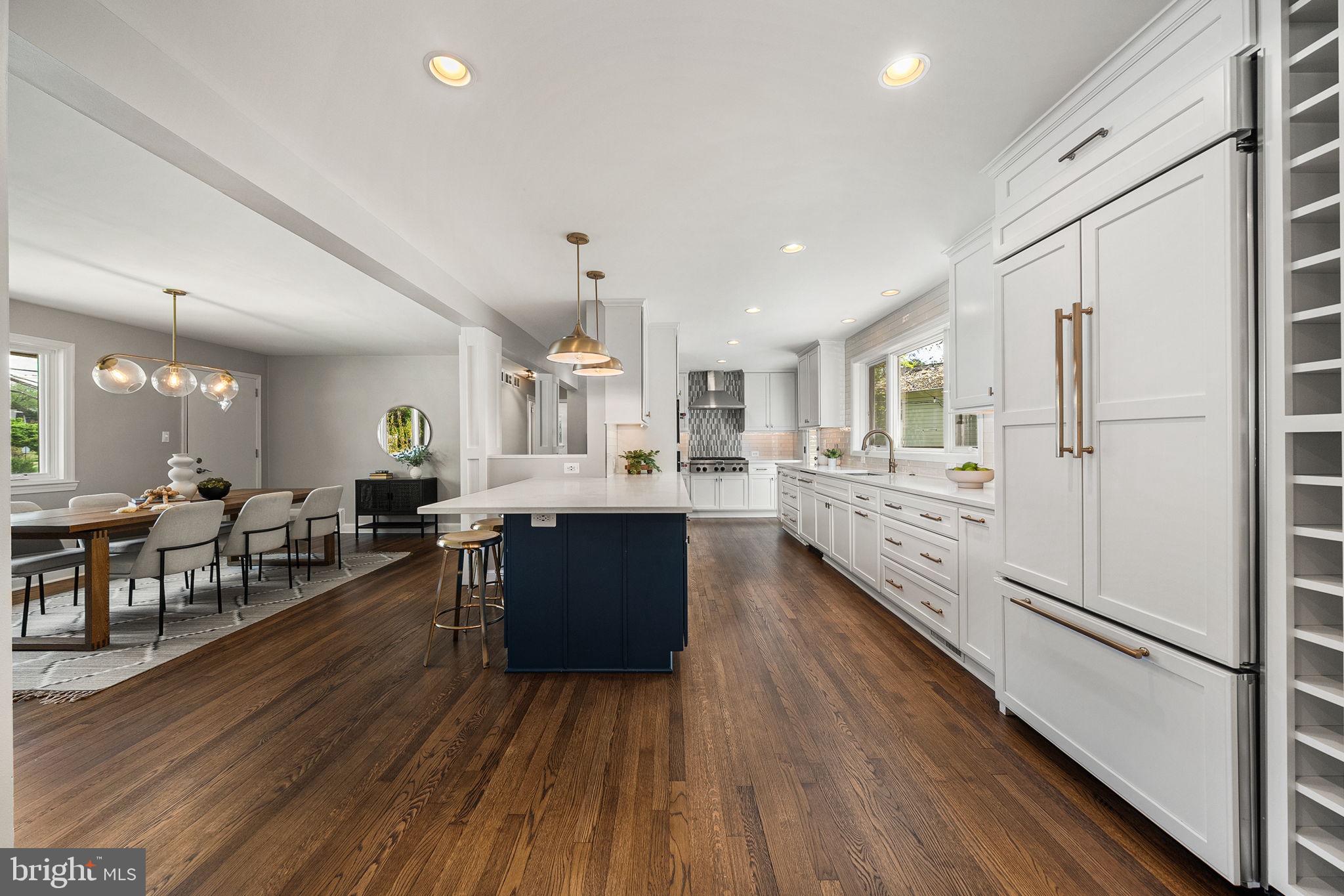 CRESCENT HILLS - Residential