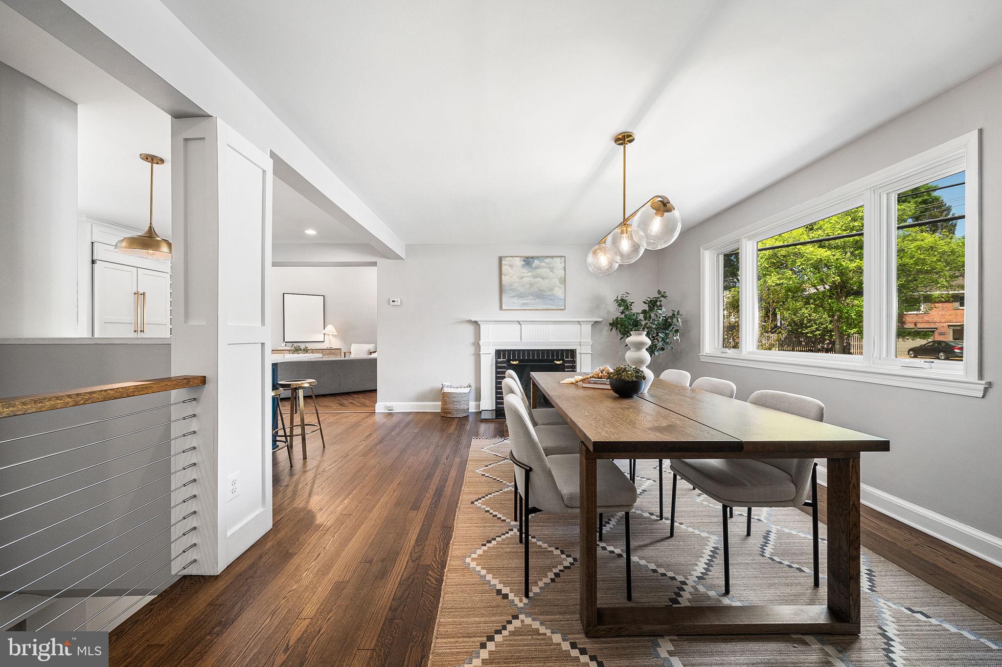 CRESCENT HILLS - Residential