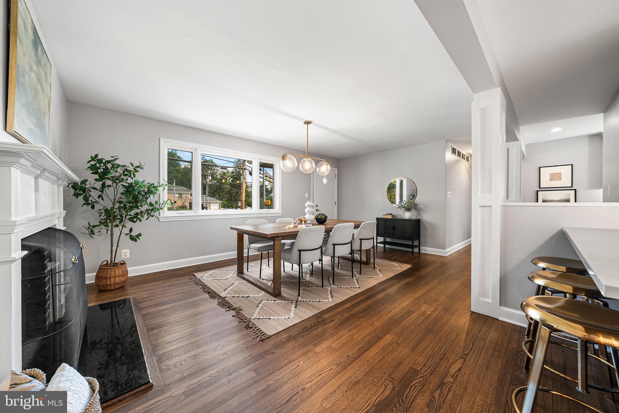 CRESCENT HILLS - Residential