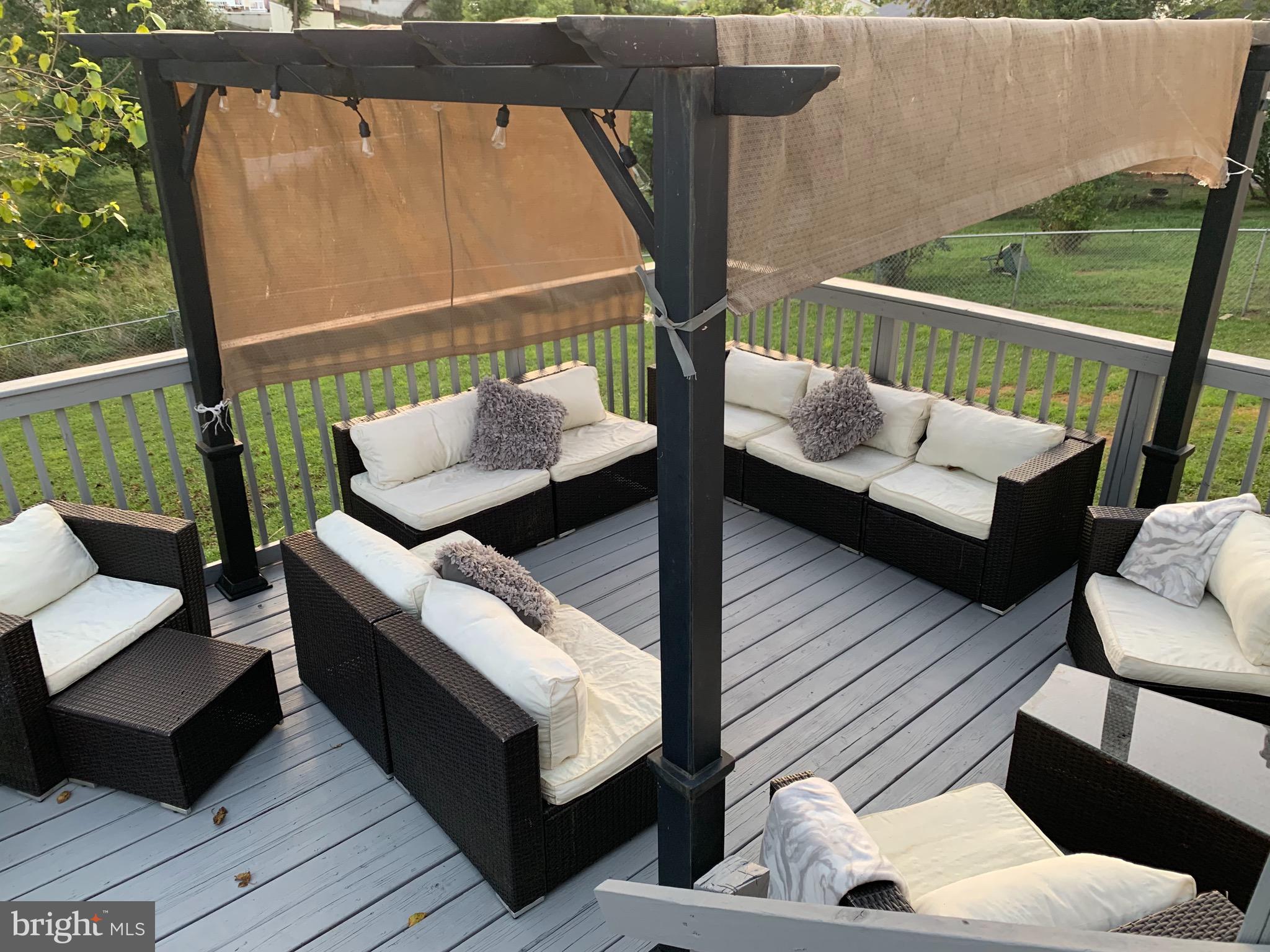 OPEQUON MEADOWS - Residential