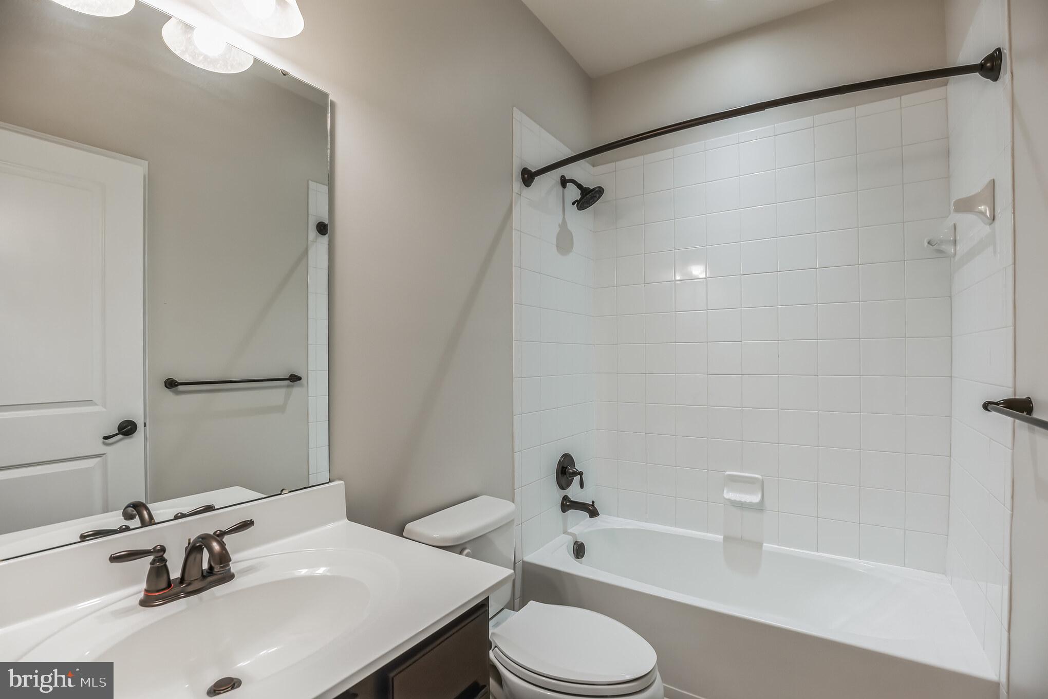 RICHFIELD STATION VILLAGE - Residential Lease