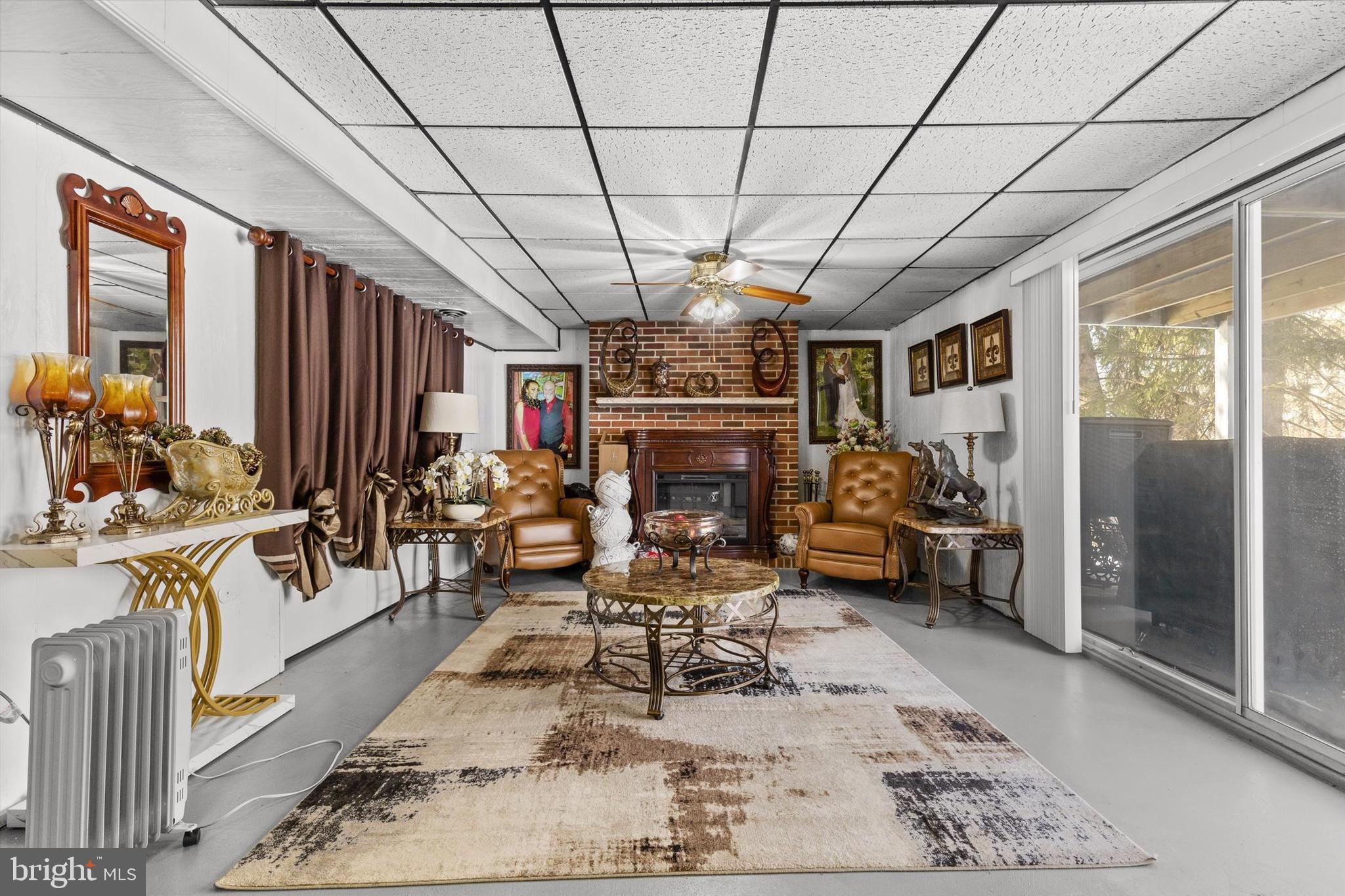 SHERWOOD FOREST - Residential