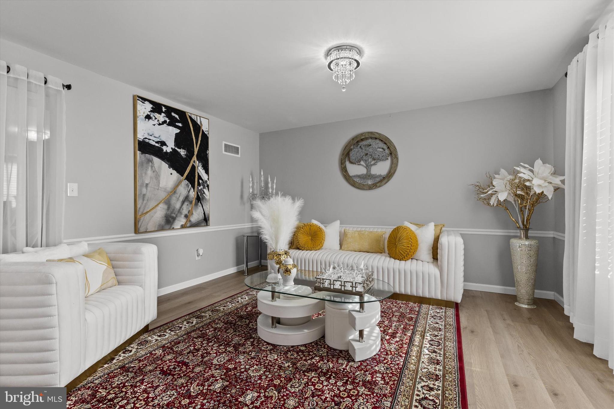 SHERWOOD FOREST - Residential