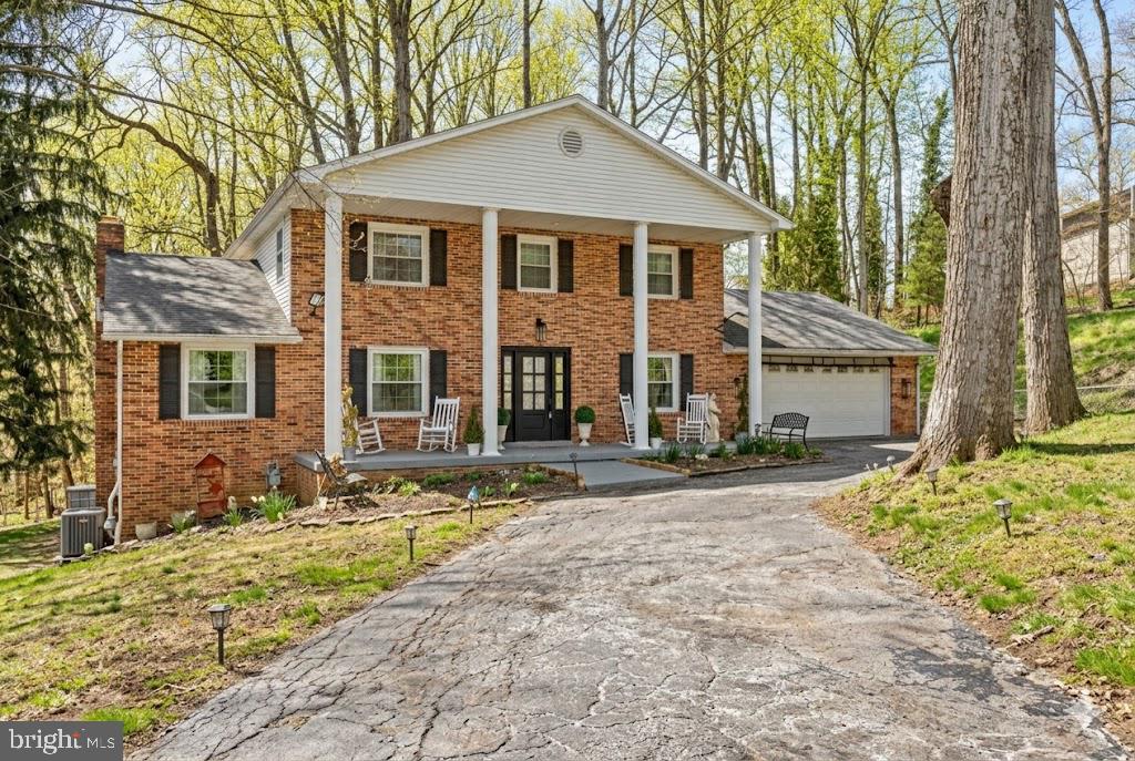 SHERWOOD FOREST - Residential