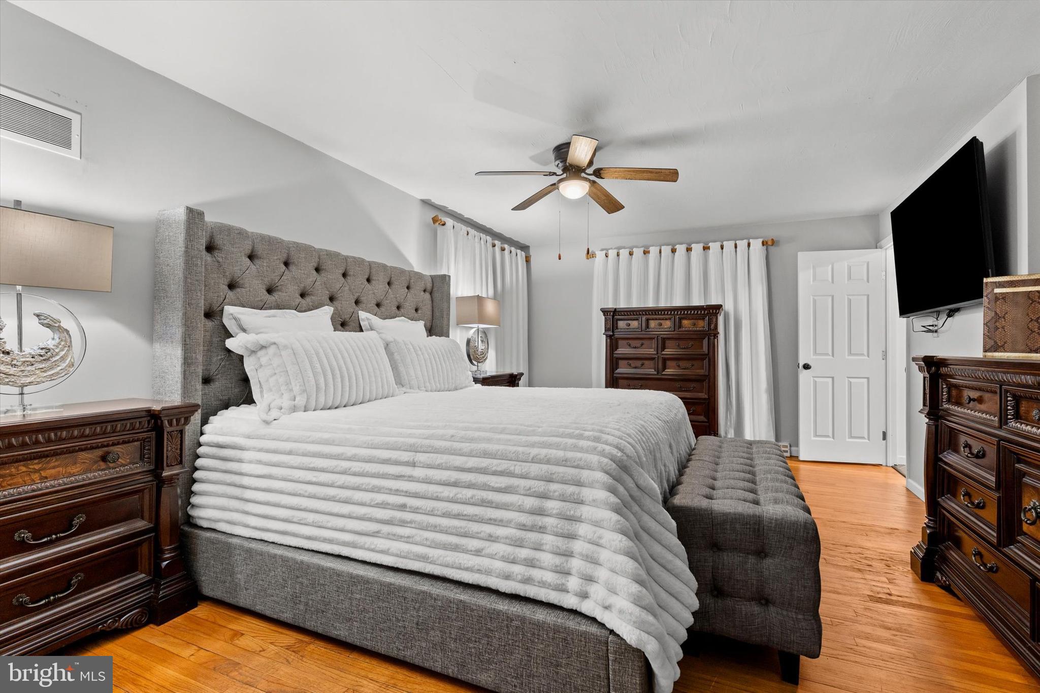 SHERWOOD FOREST - Residential