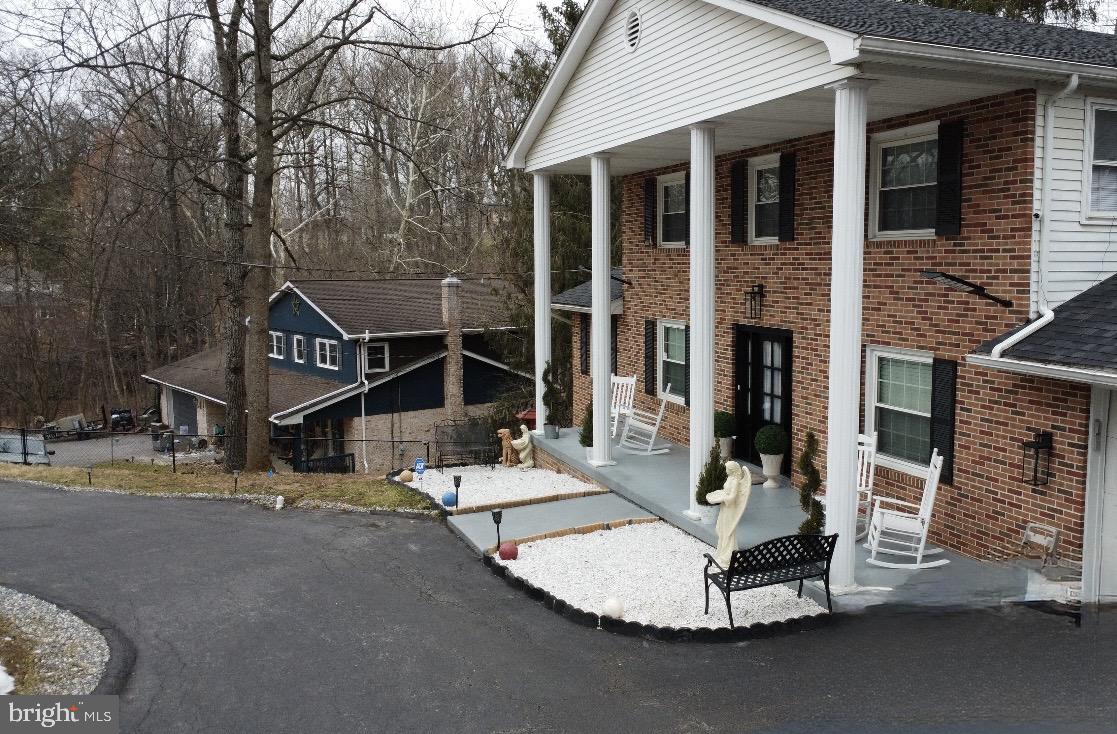 SHERWOOD FOREST - Residential