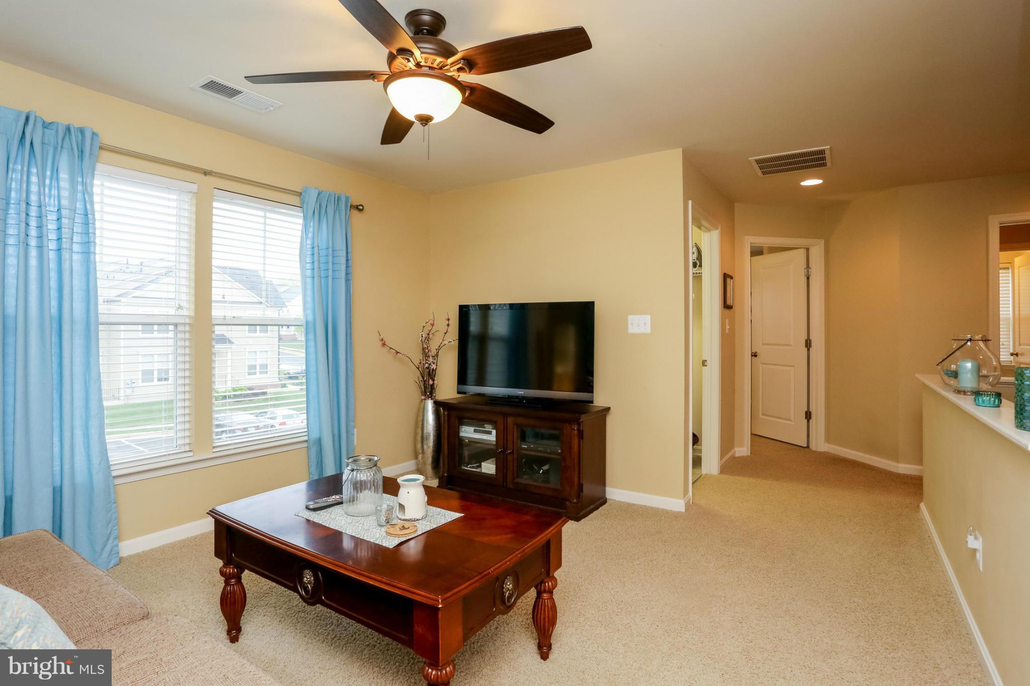 PEMBROOKE - Residential