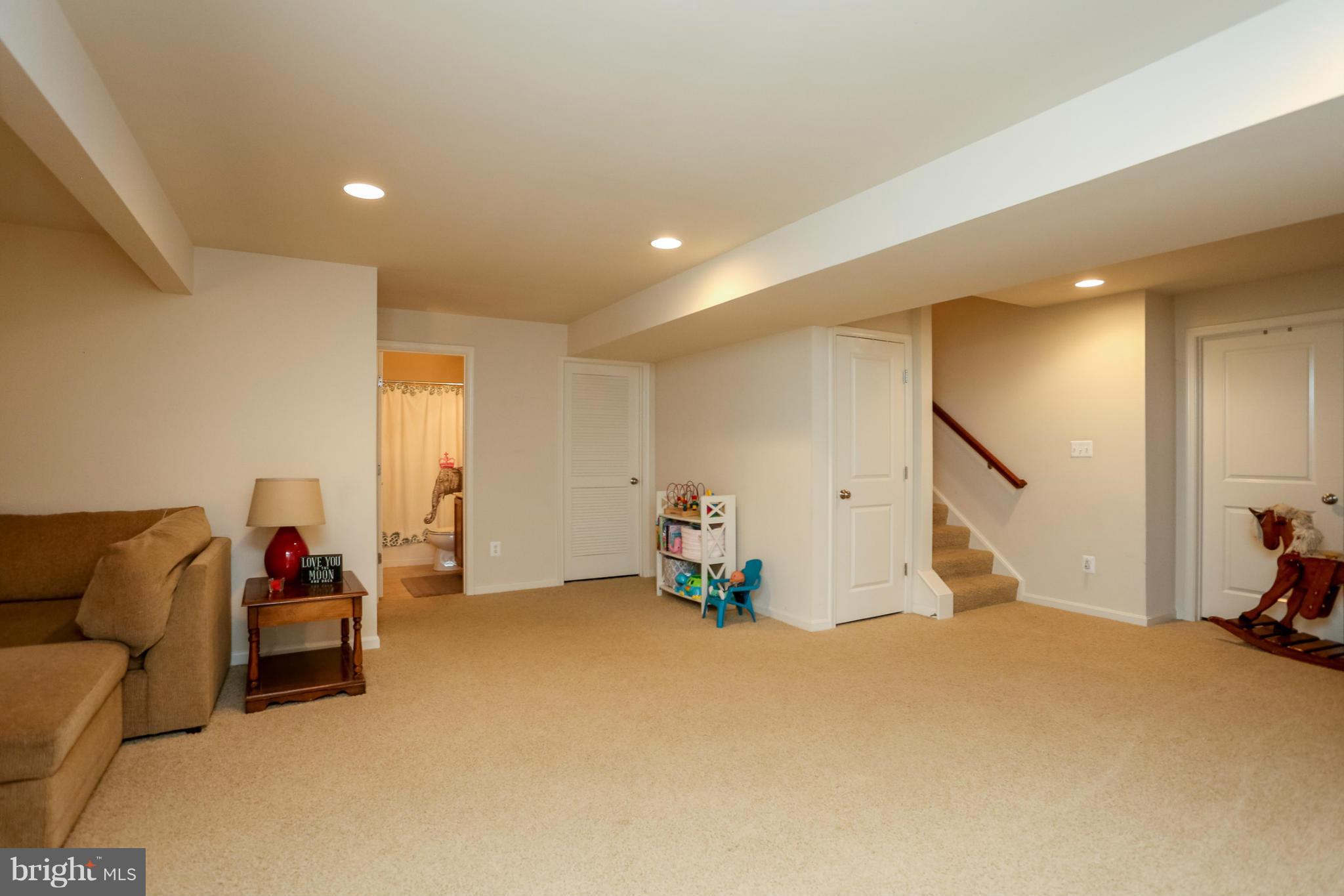 PEMBROOKE - Residential