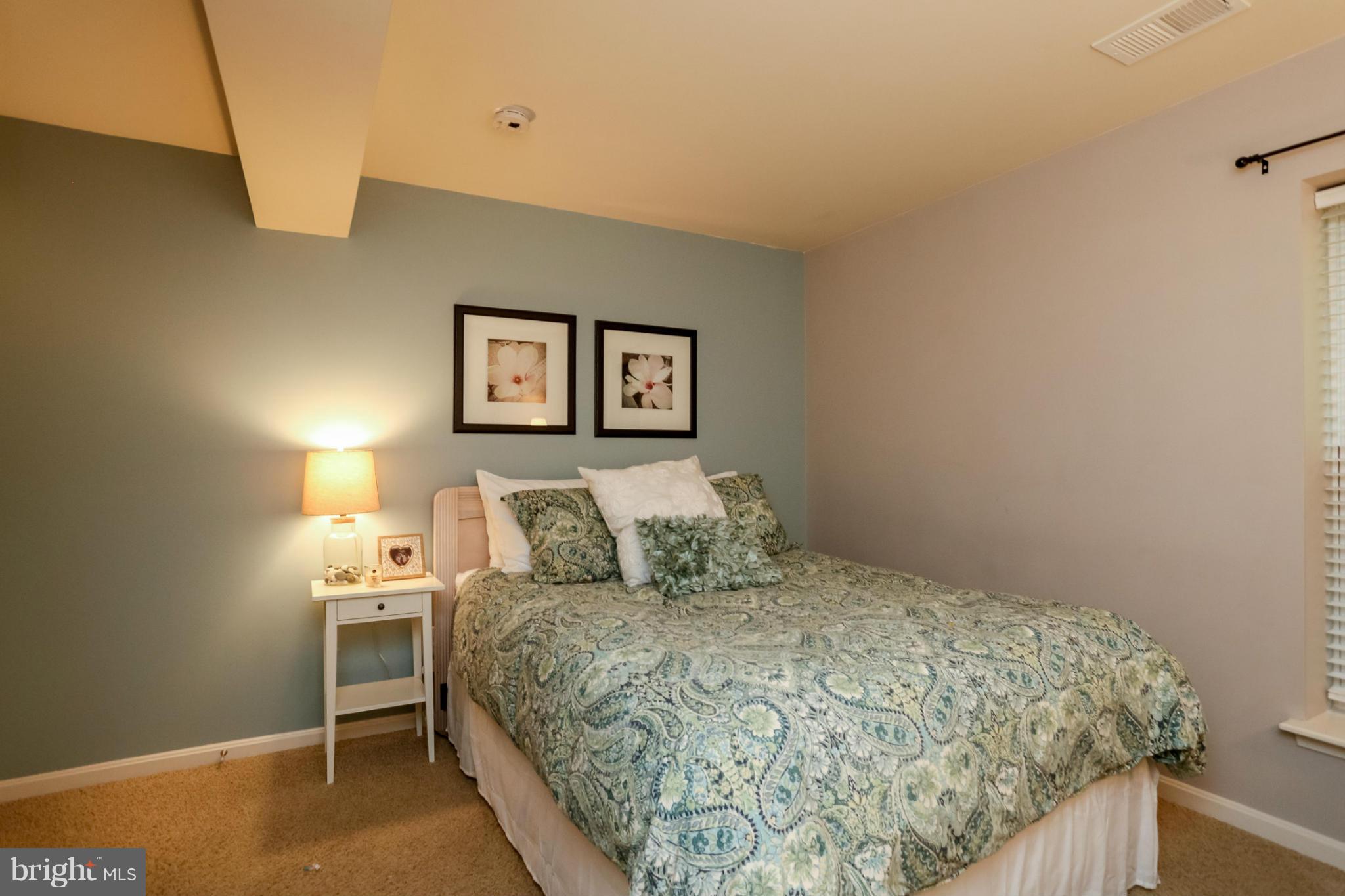 PEMBROOKE - Residential