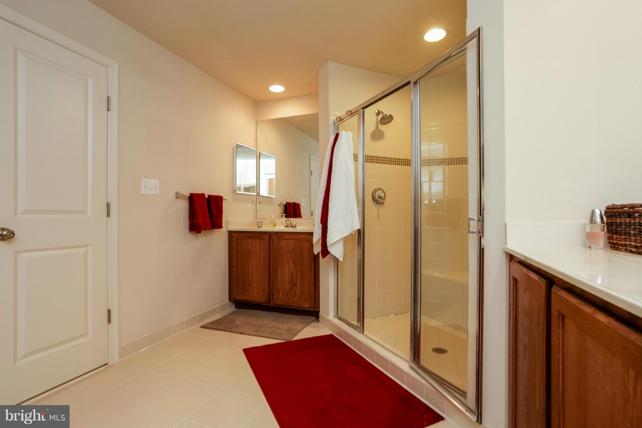 PEMBROOKE - Residential