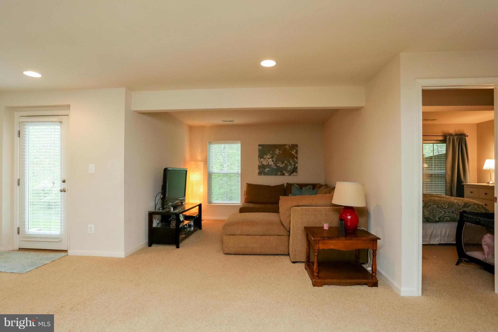 PEMBROOKE - Residential