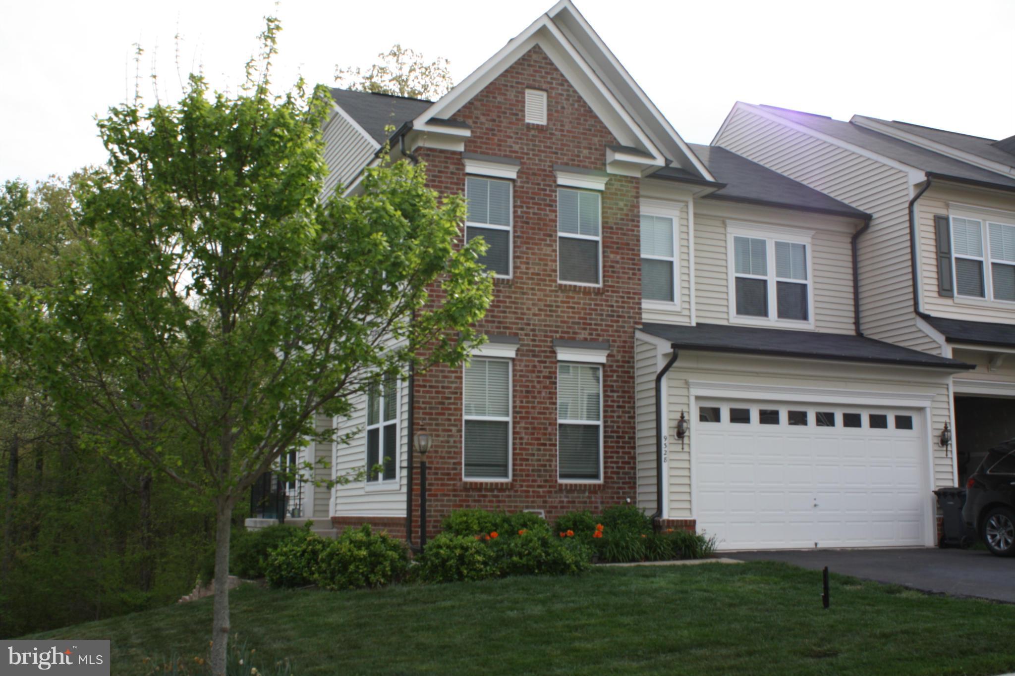 PEMBROOKE - Residential