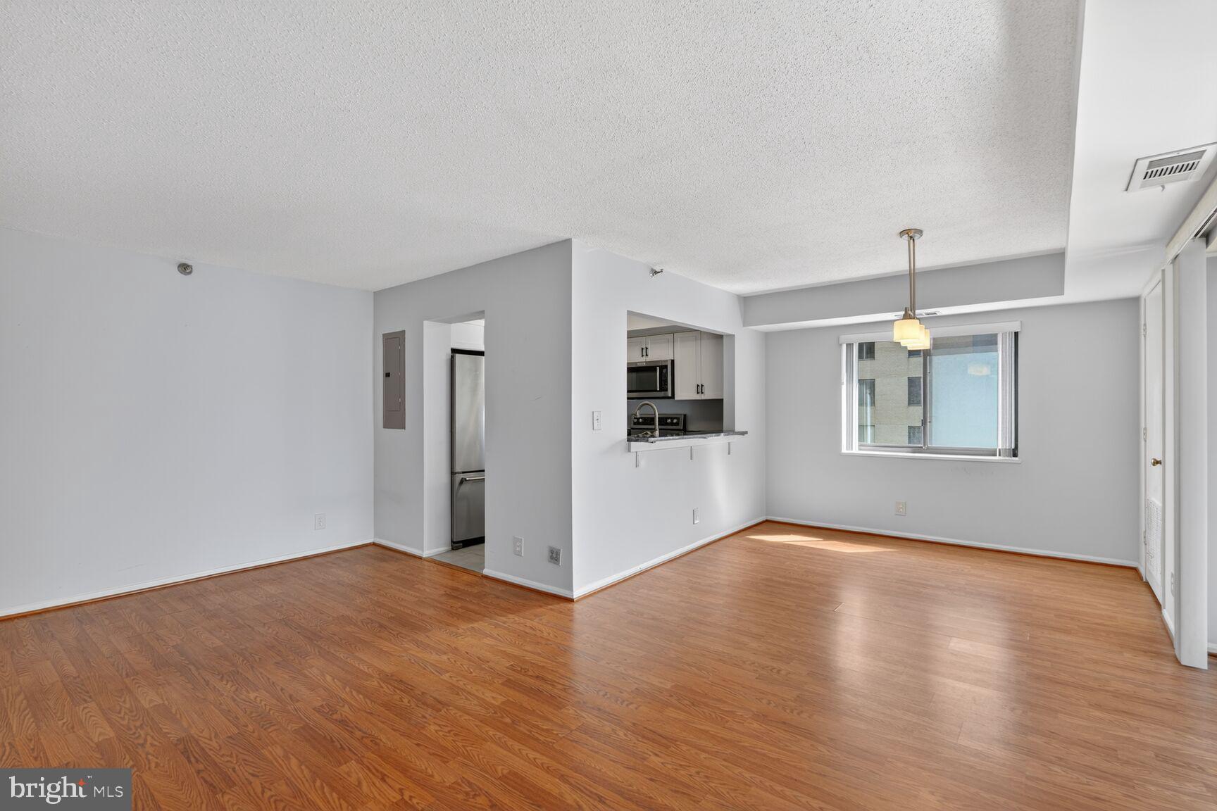 900 N STAFFORD STREET 1107