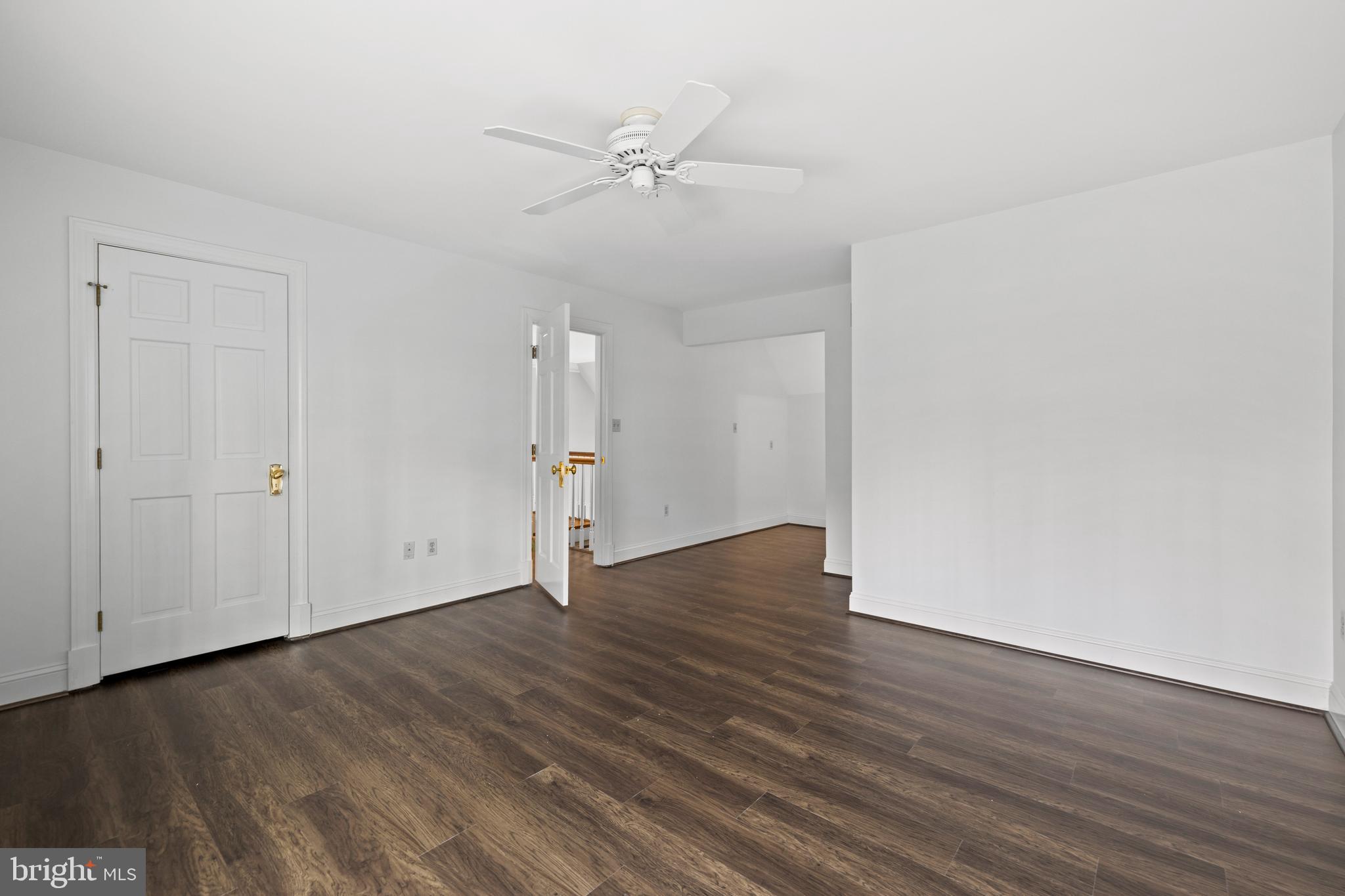 BROOKFIELD - Residential