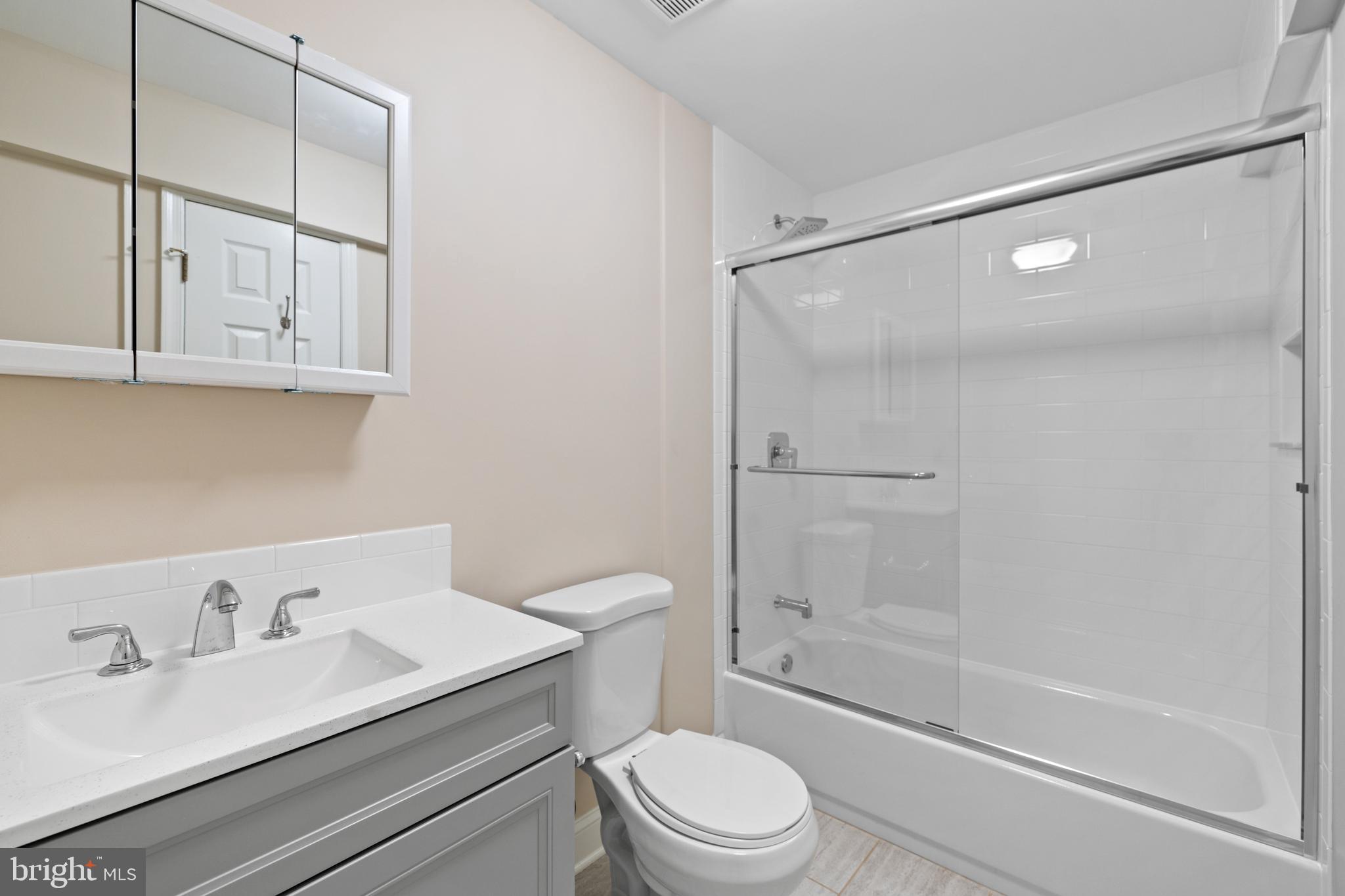 BROOKFIELD - Residential