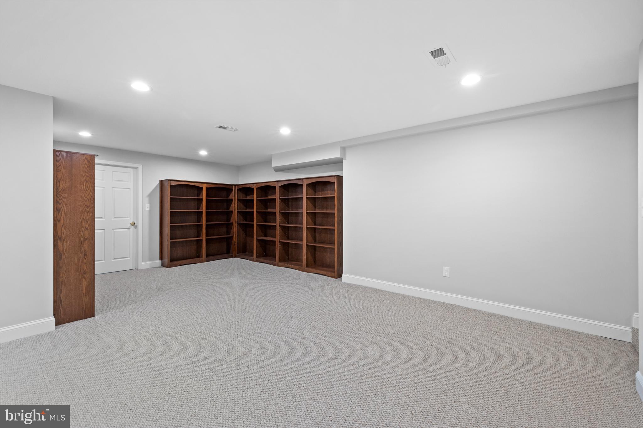 BROOKFIELD - Residential