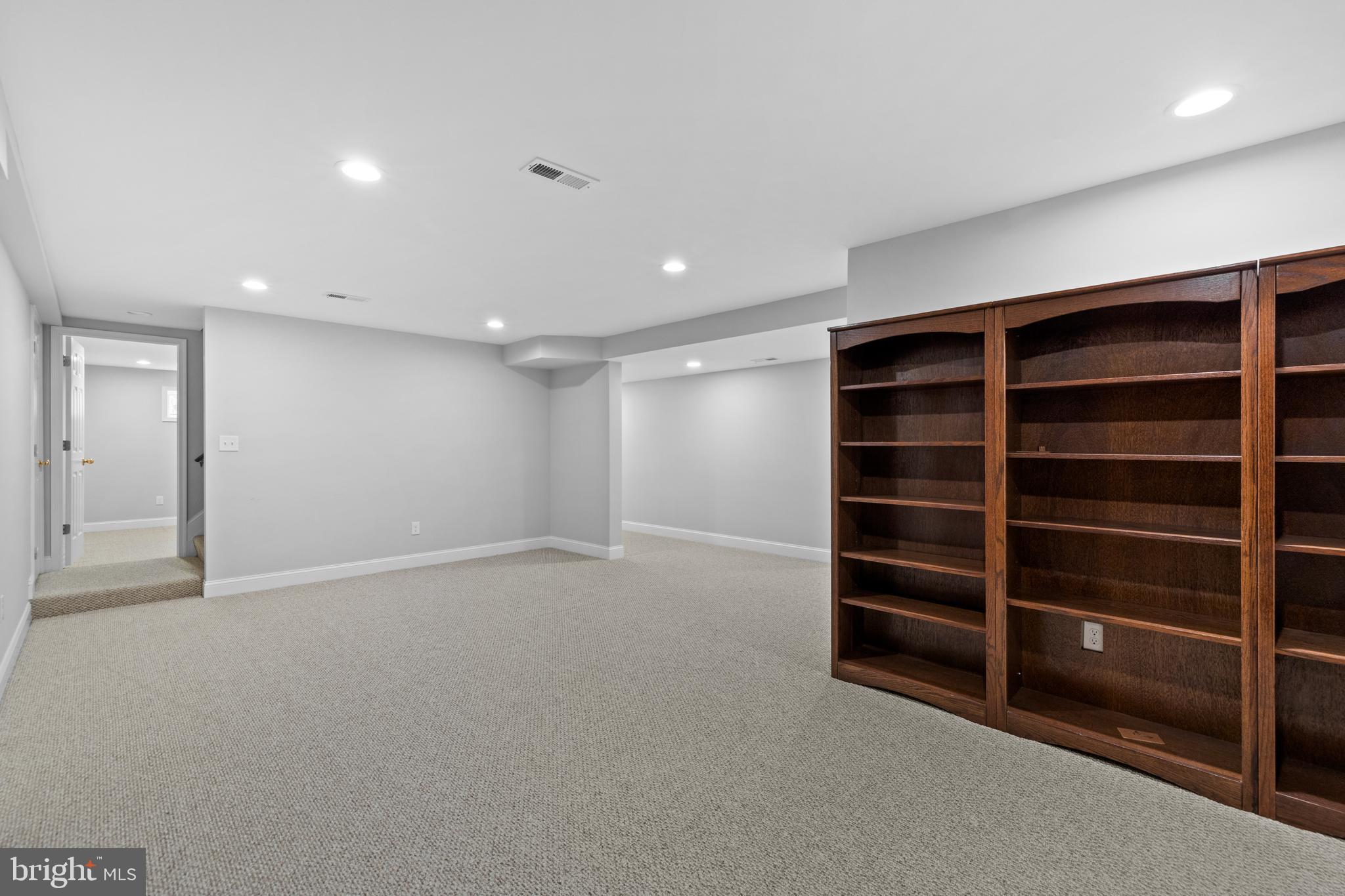 BROOKFIELD - Residential