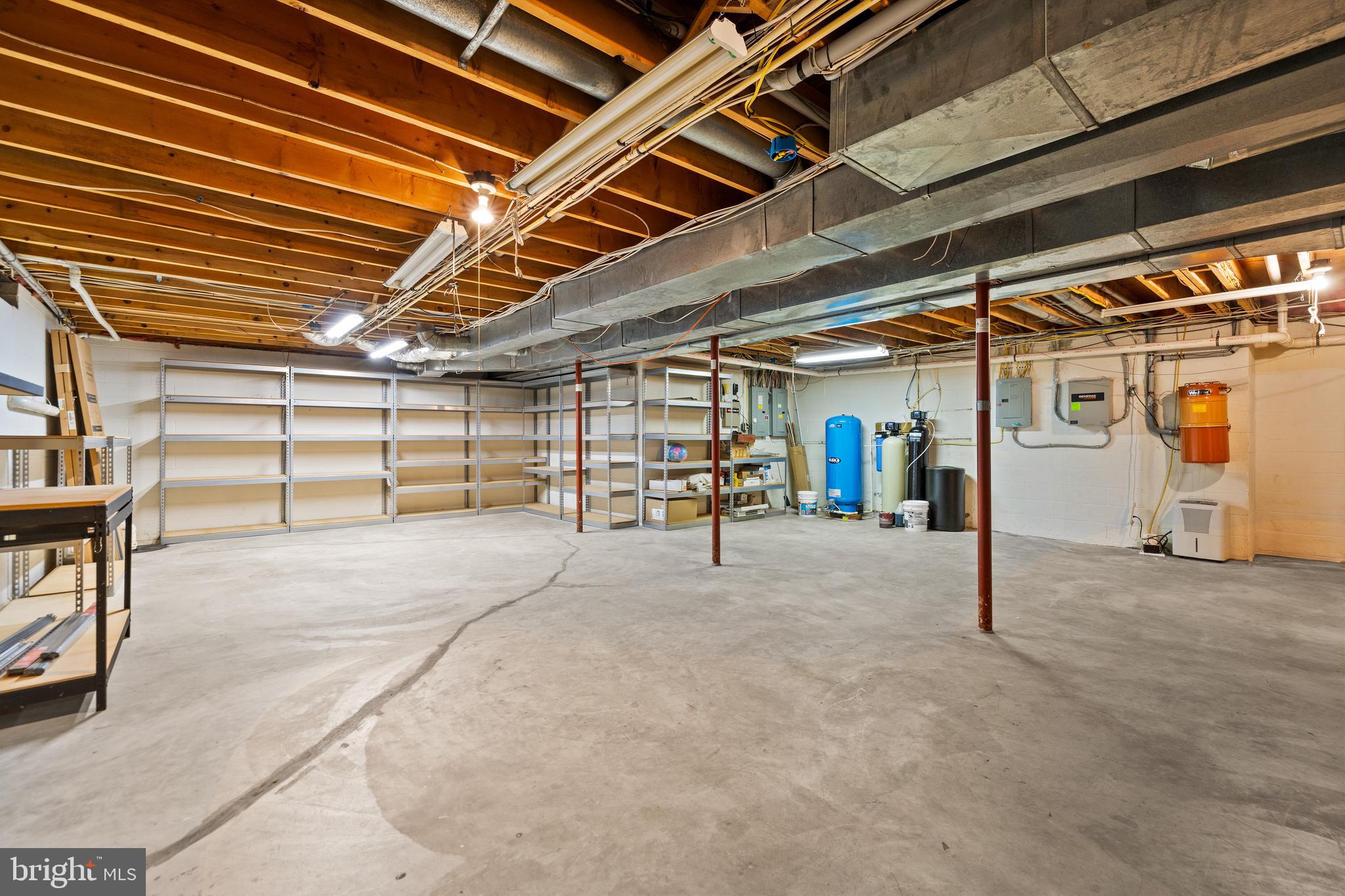 BROOKFIELD - Residential