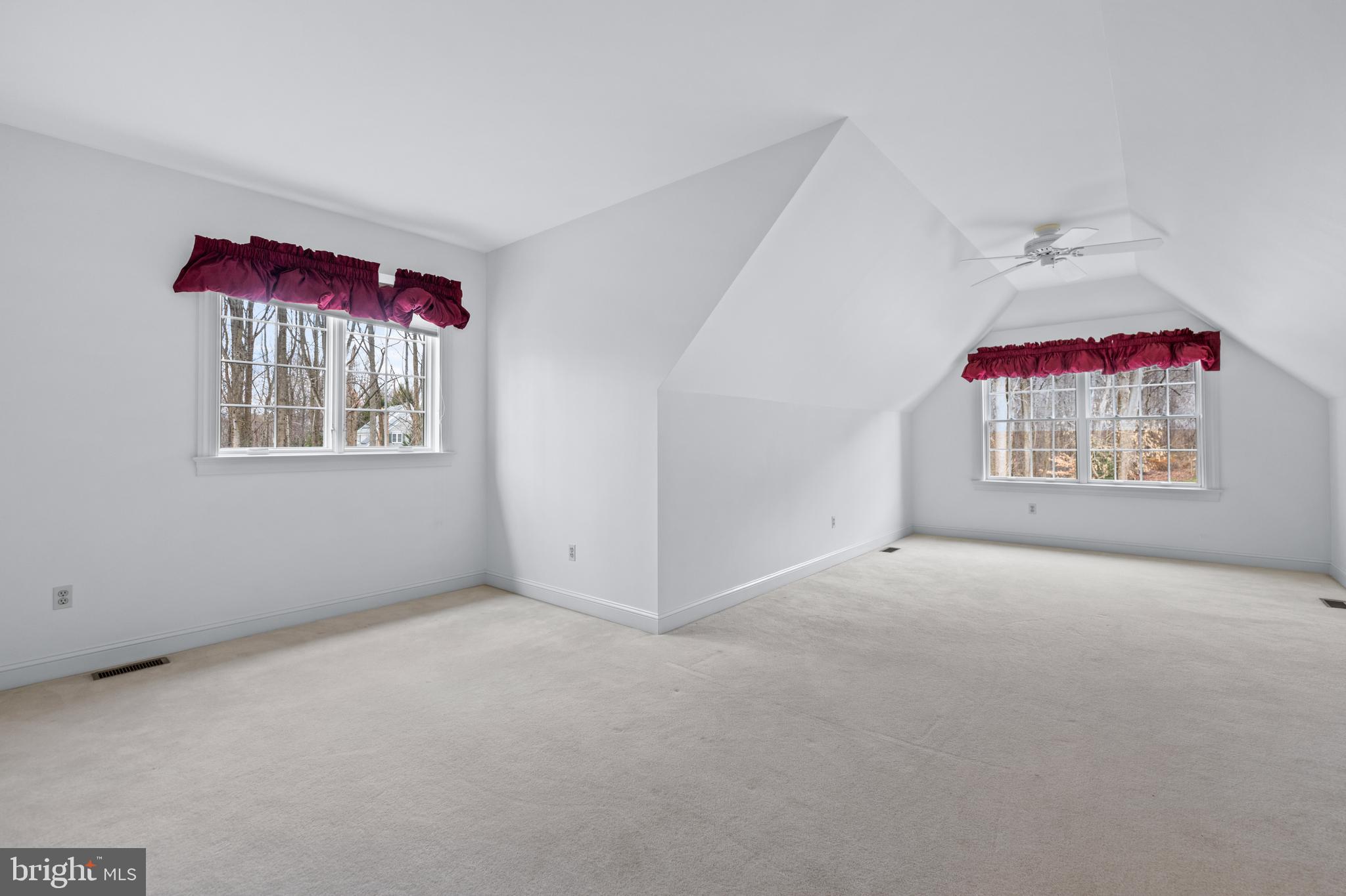 BROOKFIELD - Residential