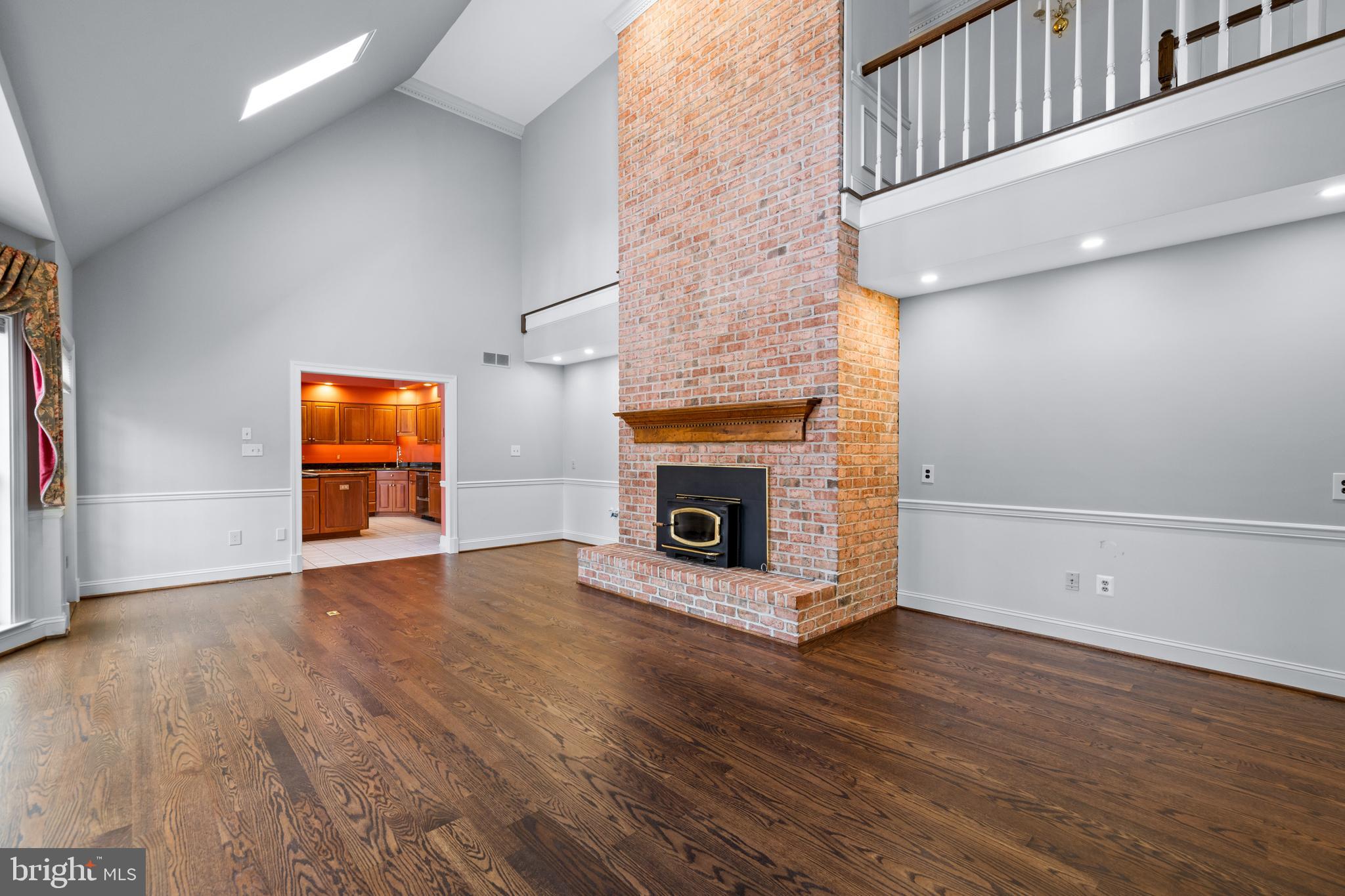 BROOKFIELD - Residential