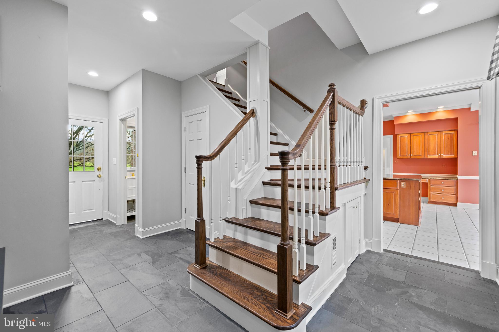 BROOKFIELD - Residential