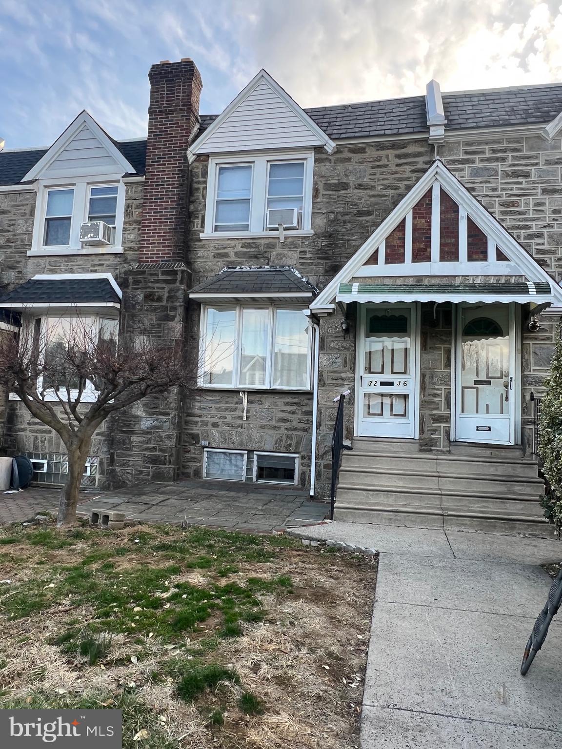 MAYFAIR - Residential Lease