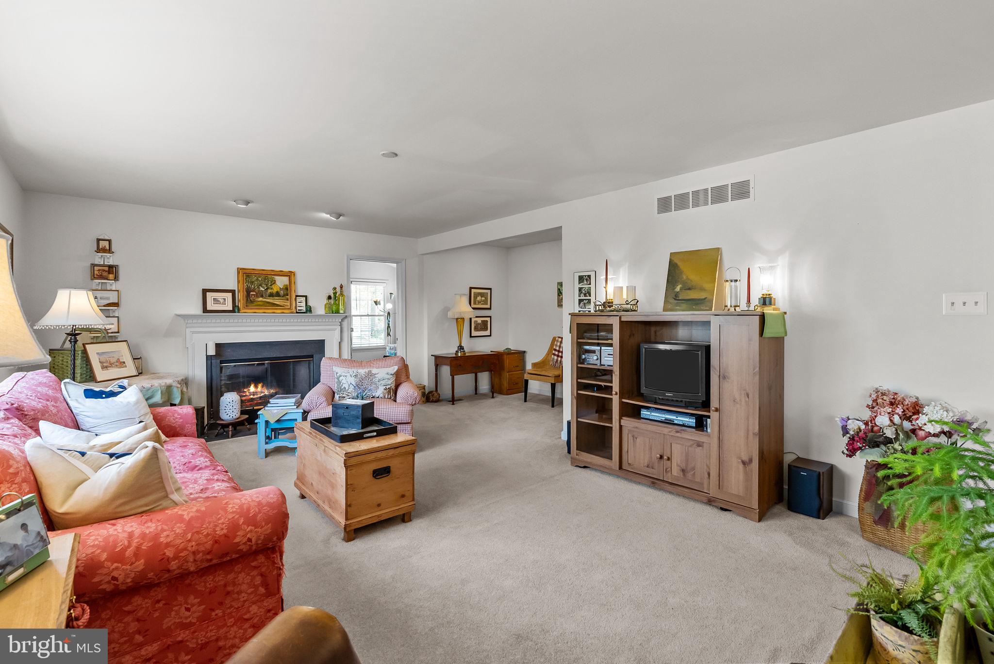 PENNS FIELD AT FAR - Residential