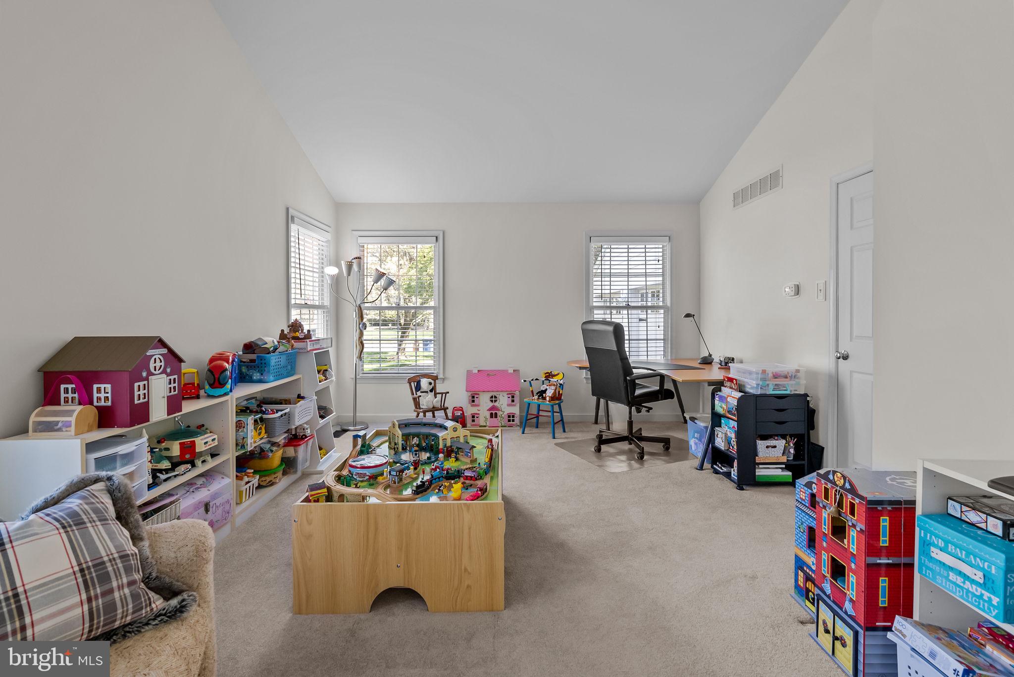 PENNS FIELD AT FAR - Residential