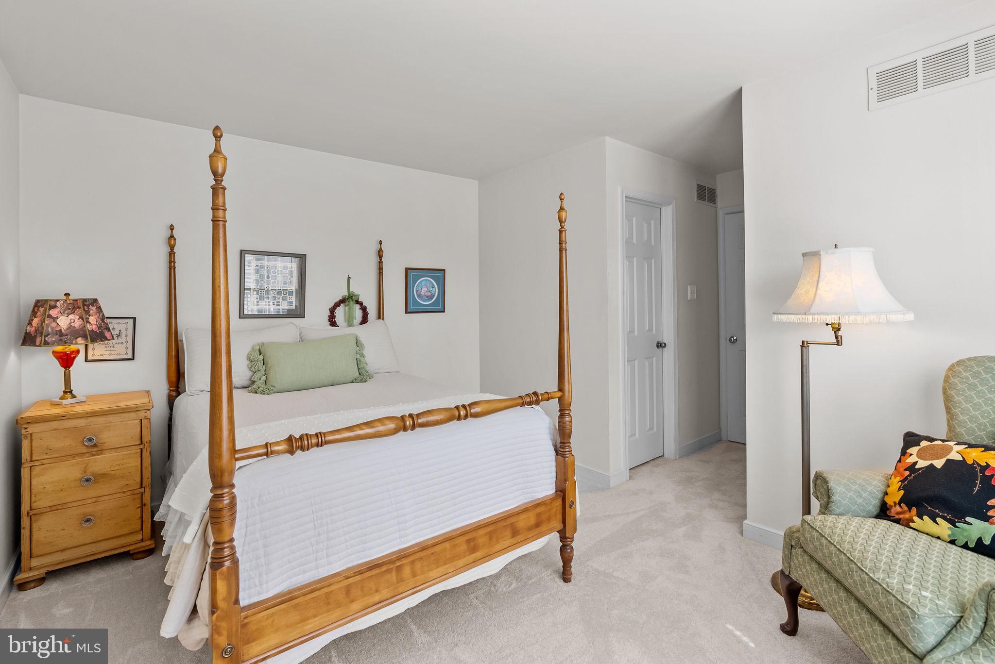 PENNS FIELD AT FAR - Residential