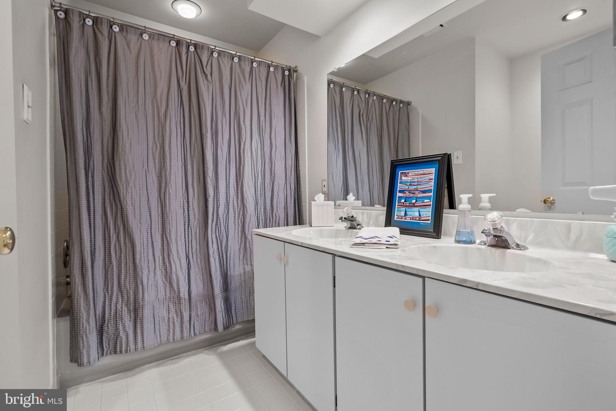 PENNS FIELD AT FAR - Residential