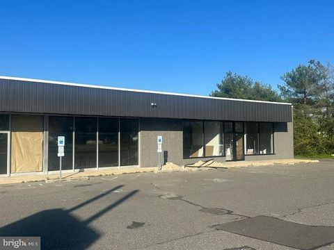 43 S WHITE HORSE PIKE STRATFORD NJ 08084