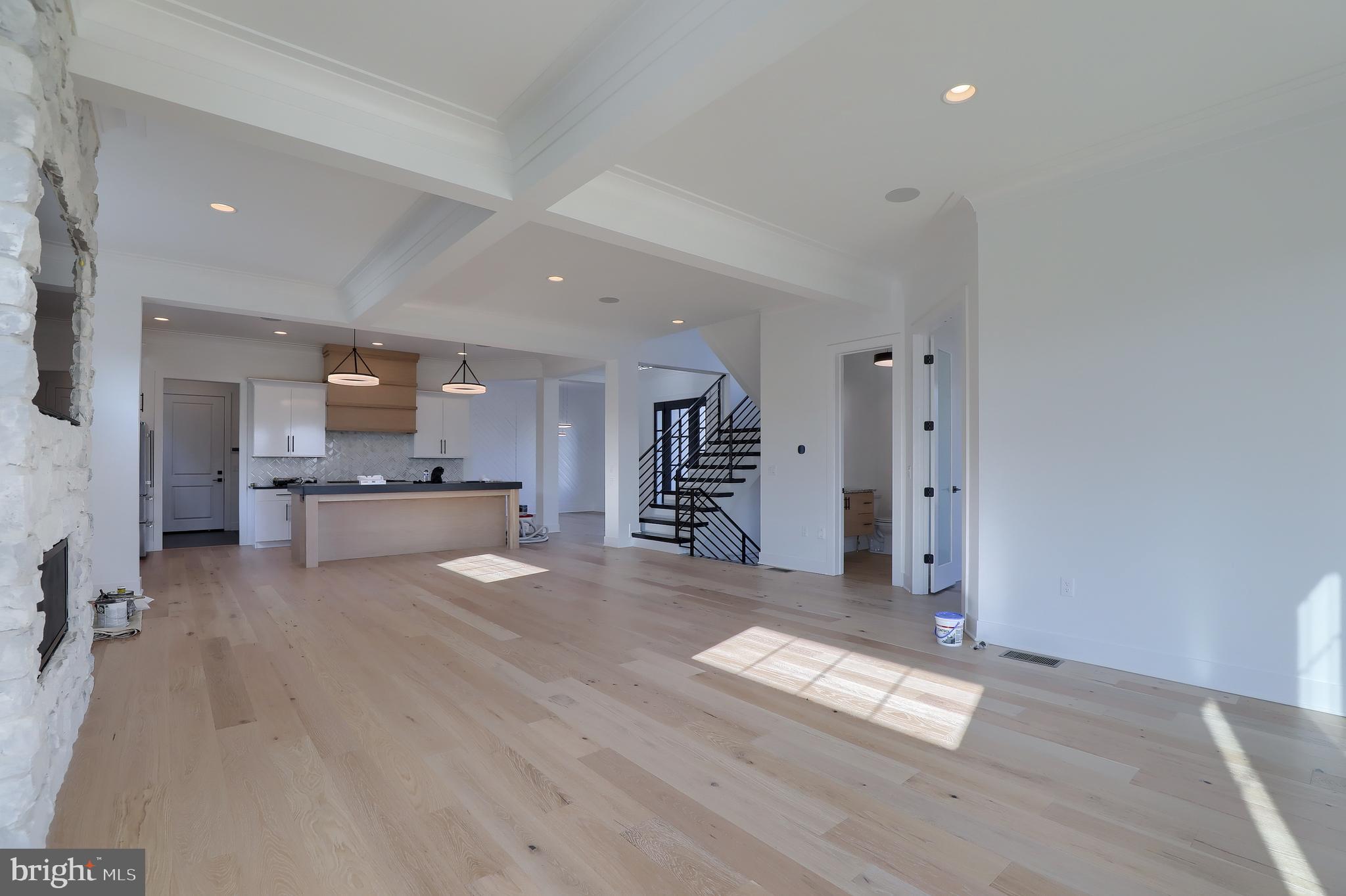 HAYDN MANOR - Residential