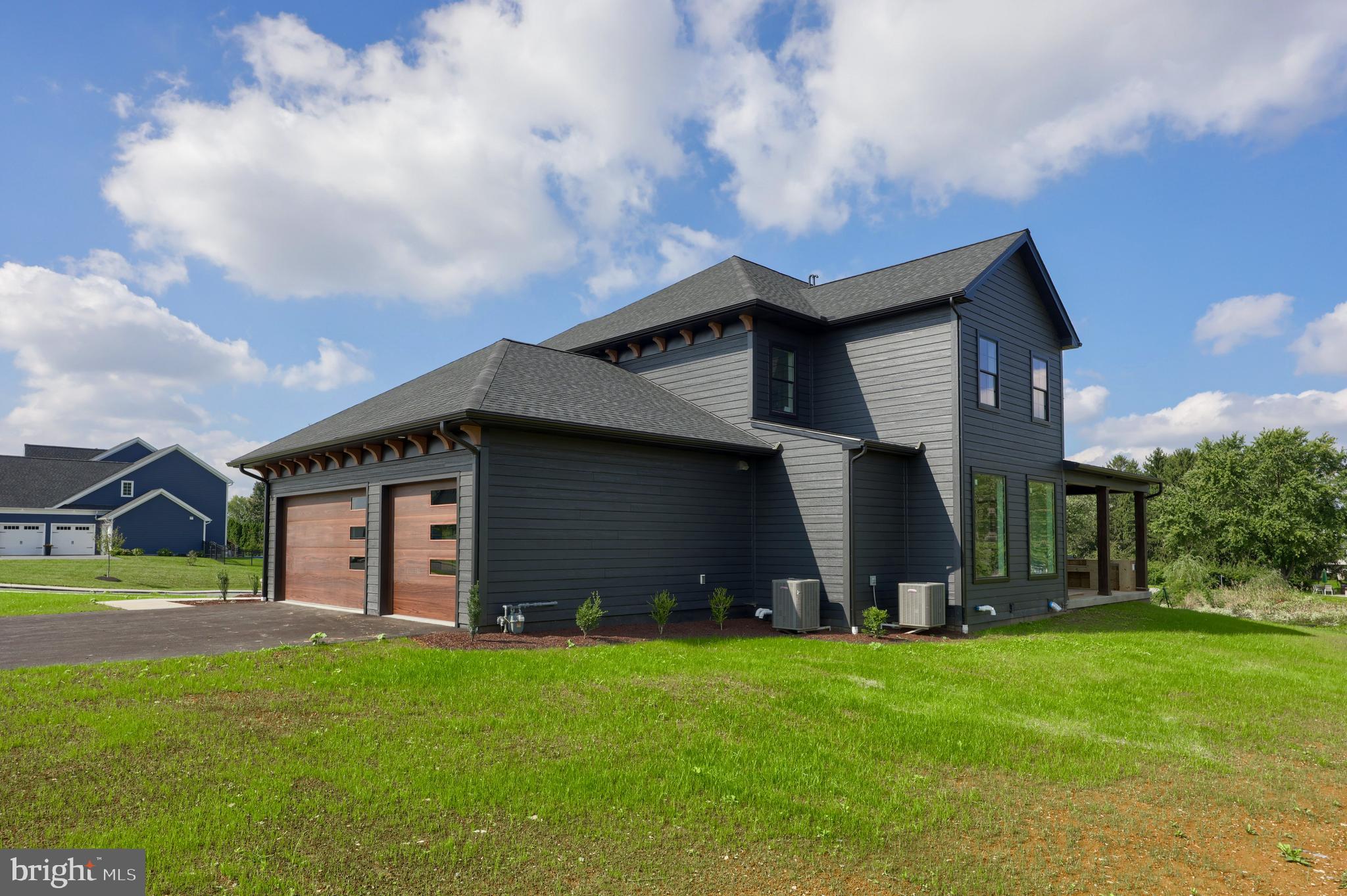 HAYDN MANOR - Residential