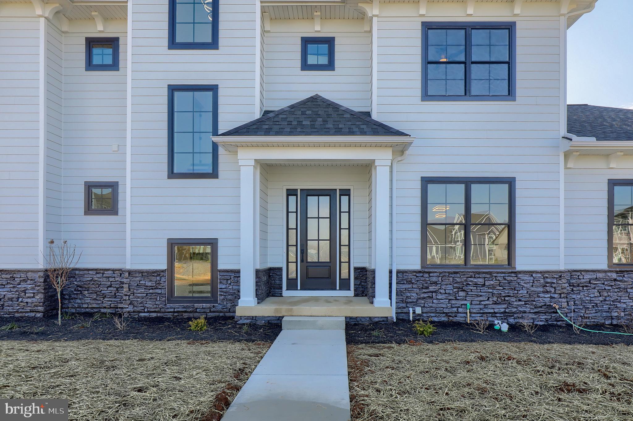 HAYDN MANOR - Residential