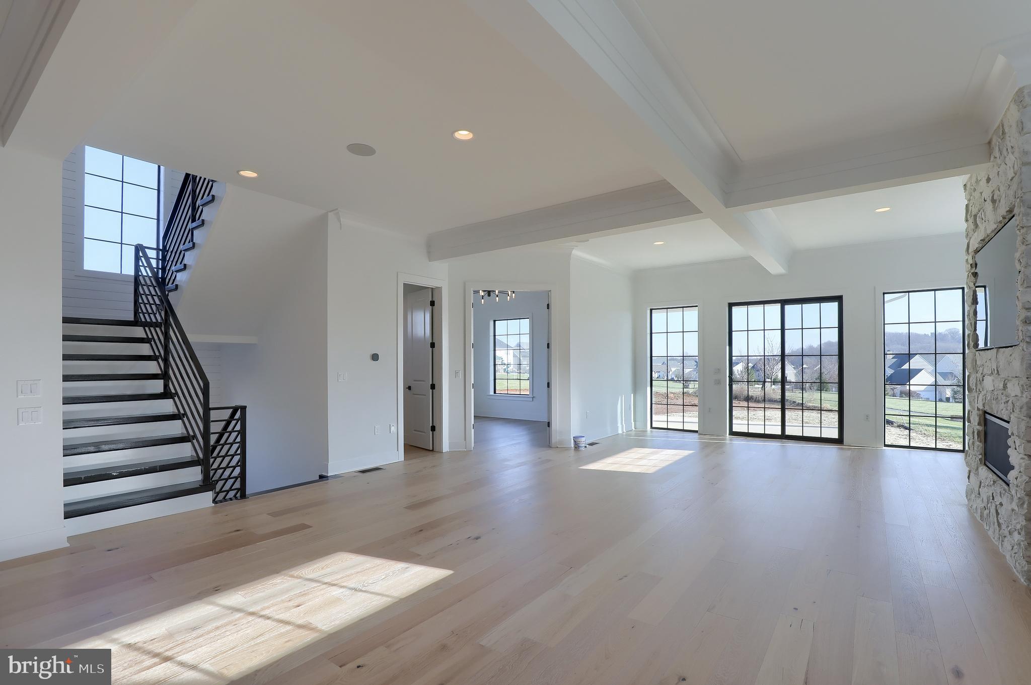 HAYDN MANOR - Residential