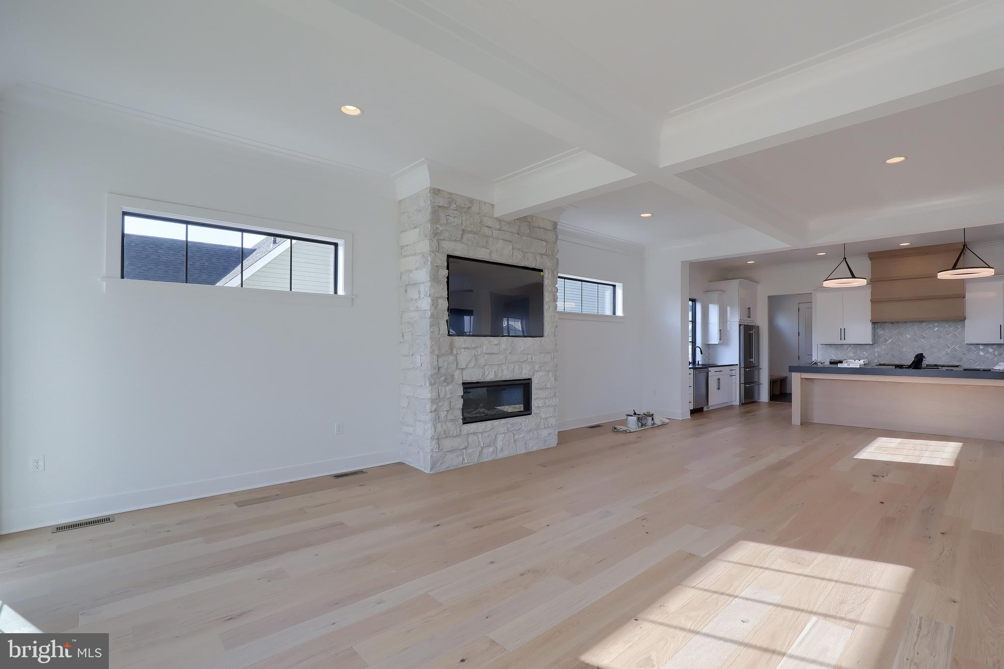 HAYDN MANOR - Residential