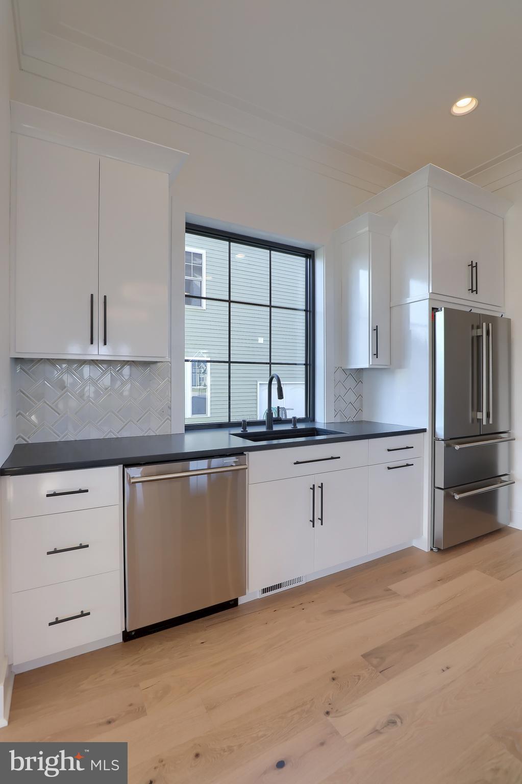 HAYDN MANOR - Residential