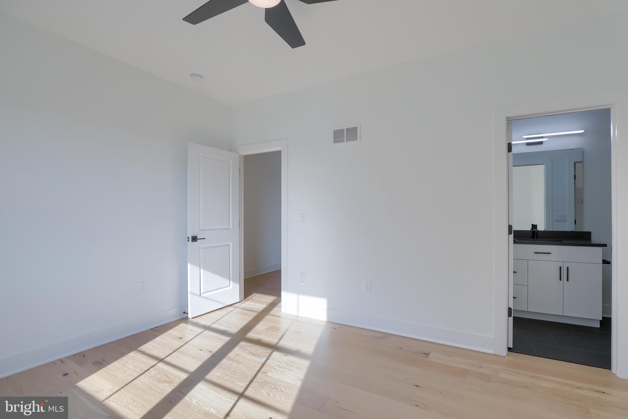 HAYDN MANOR - Residential