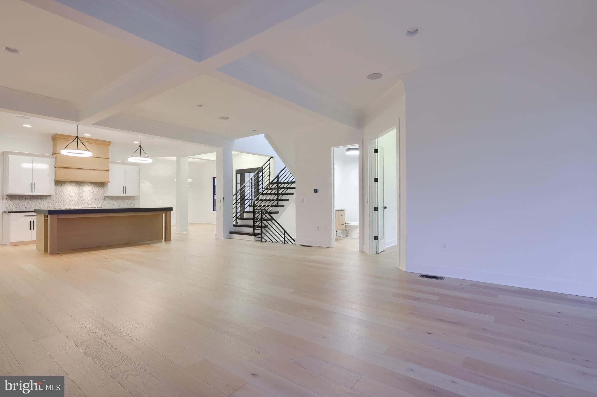 HAYDN MANOR - Residential