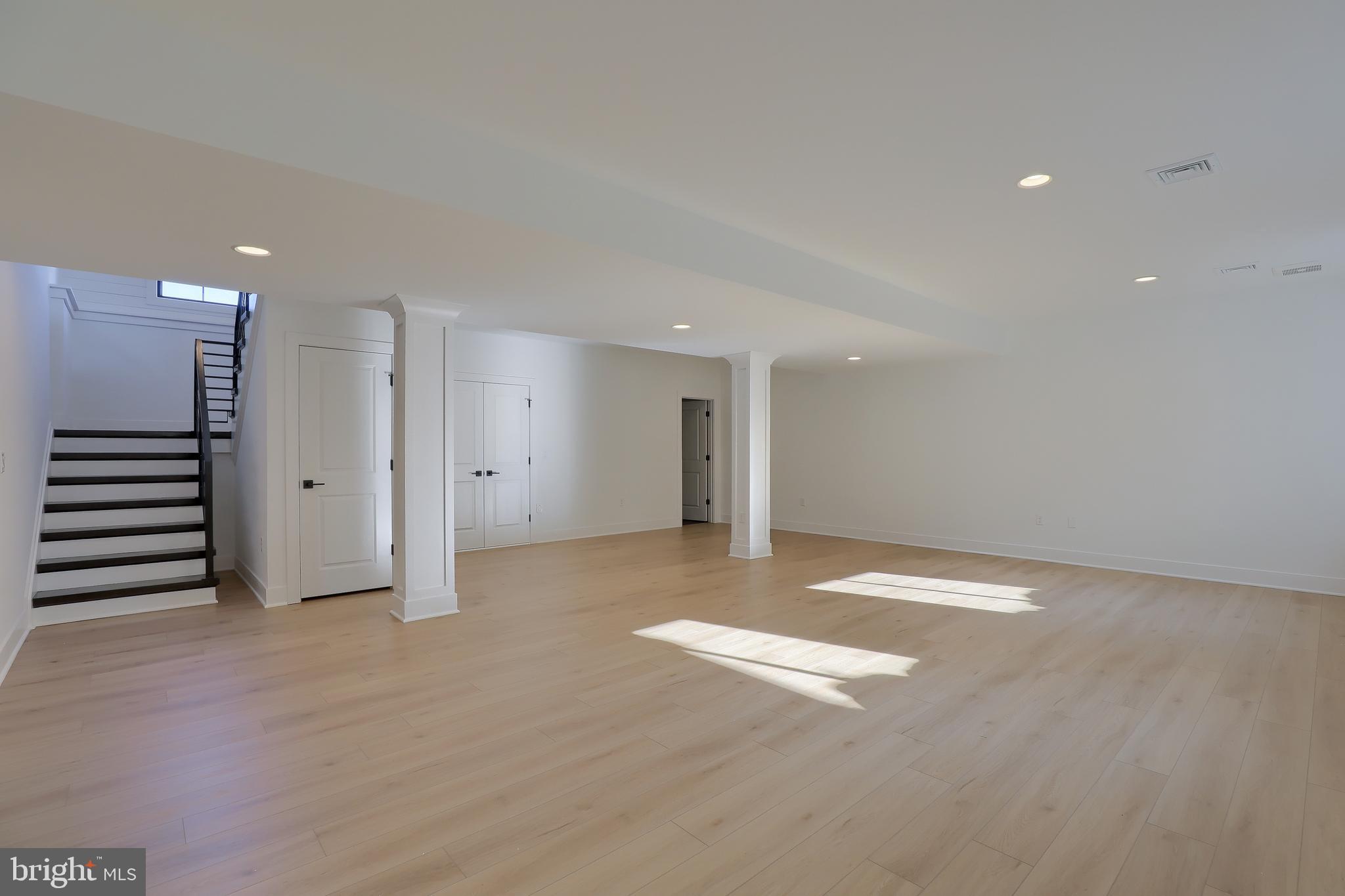 HAYDN MANOR - Residential